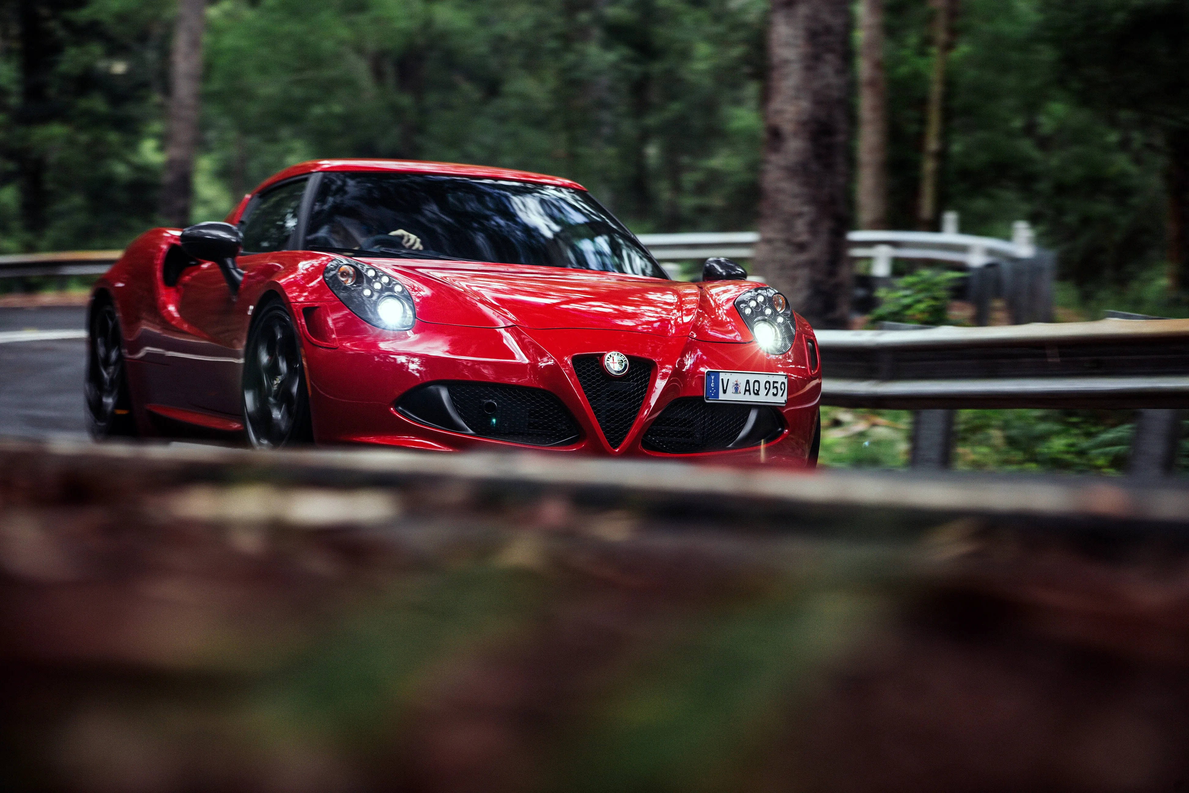 ALFA-ROMEO-4C-4765_55-1.jpg