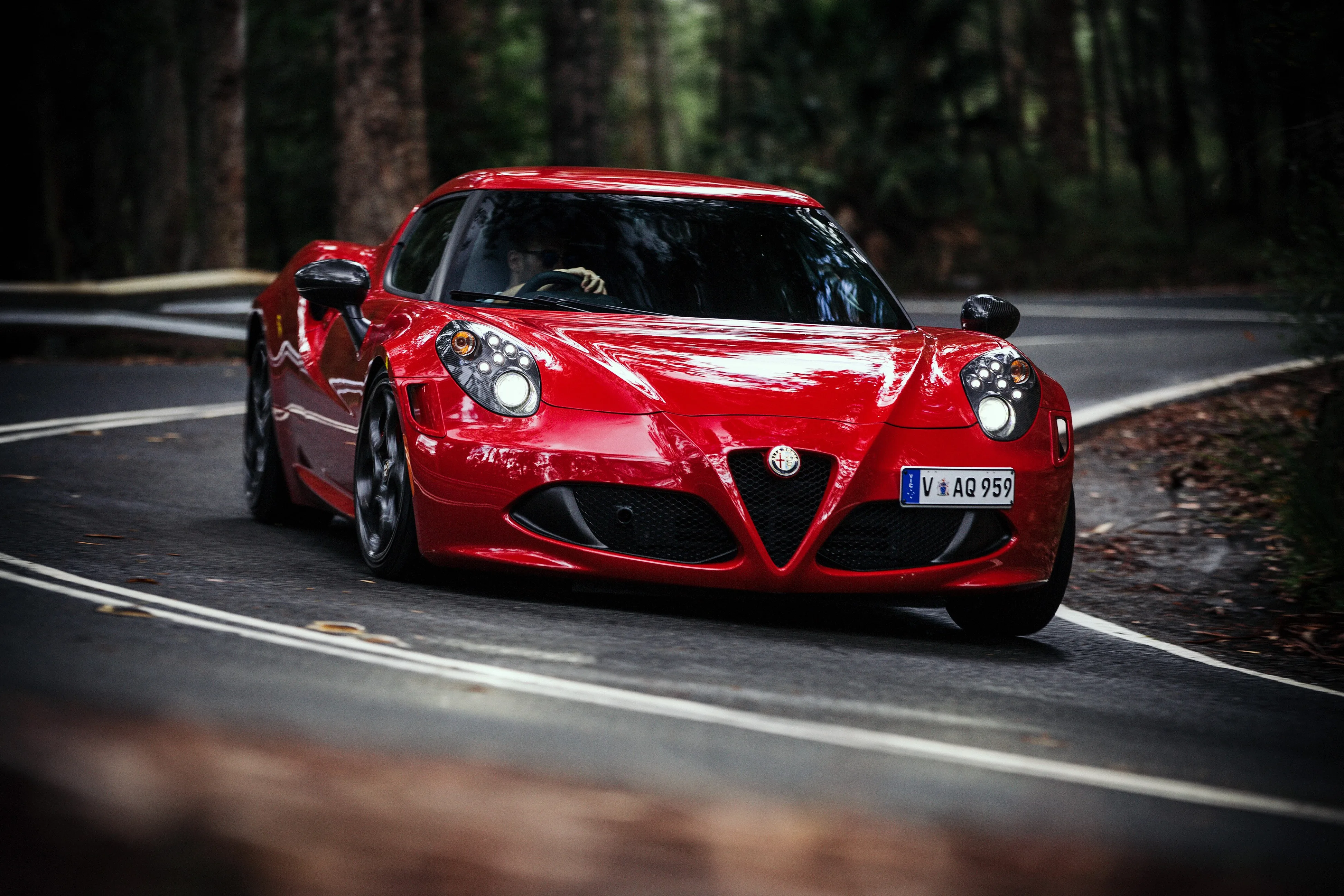 ALFA-ROMEO-4C-4765_57-1.jpg