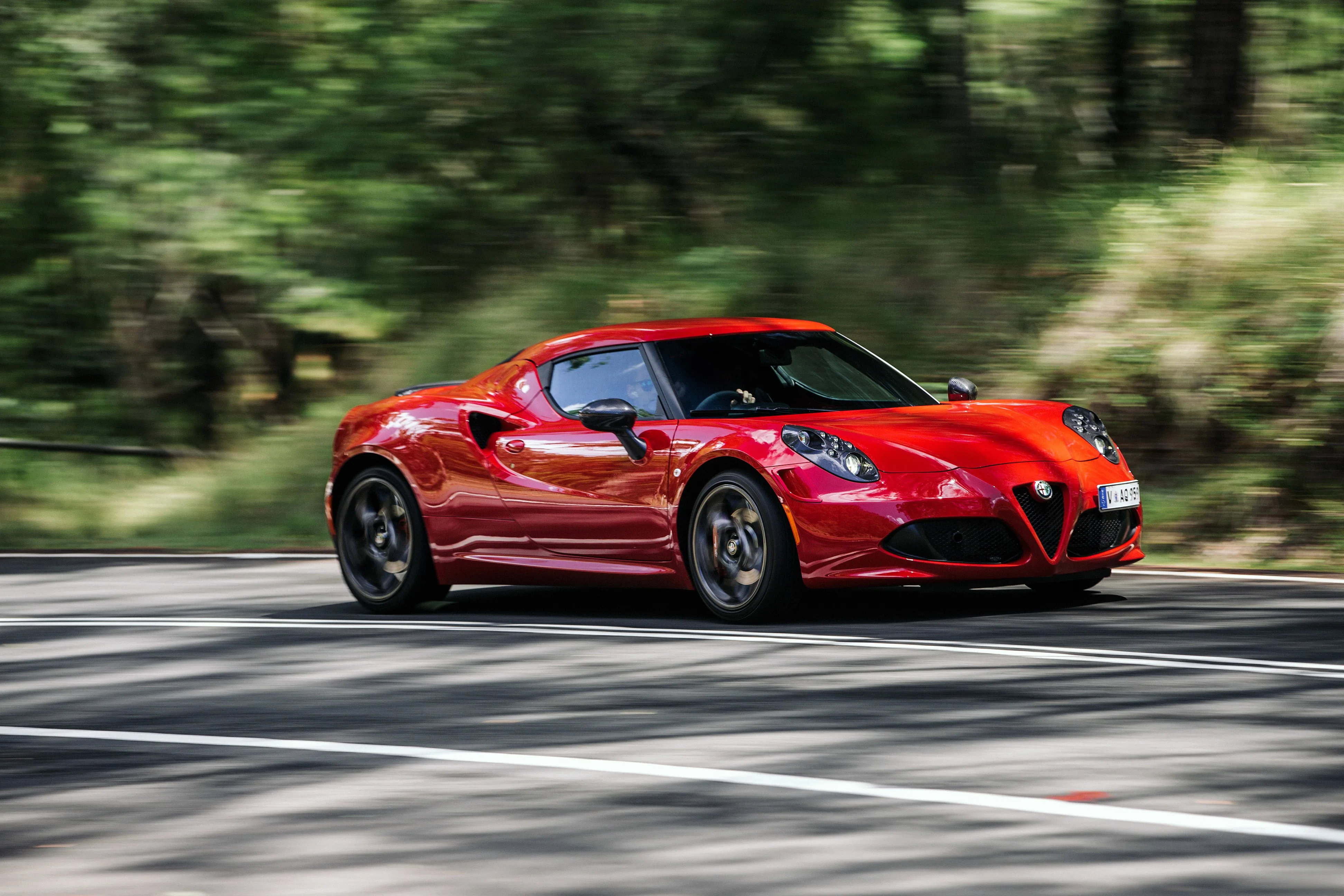 ALFA-ROMEO-4C-4765_62-1.jpg