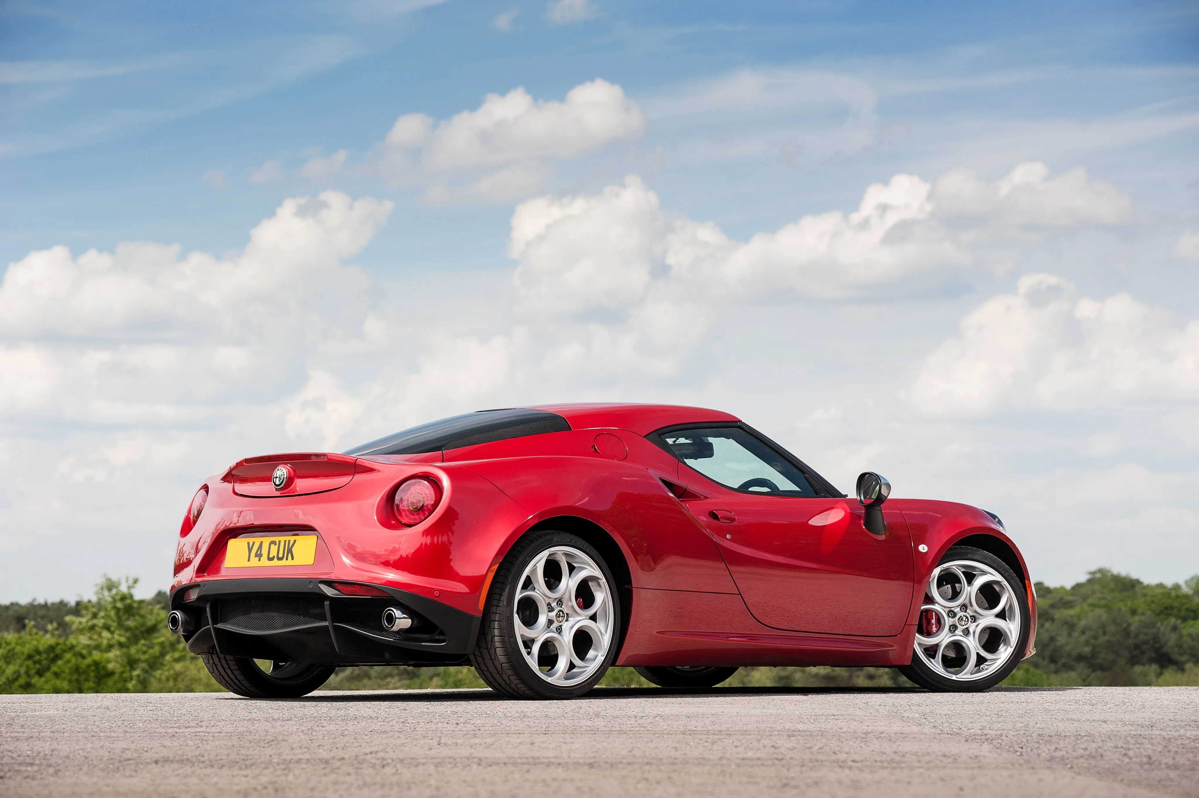 ALFA-ROMEO-4C-4765_83-1.jpg