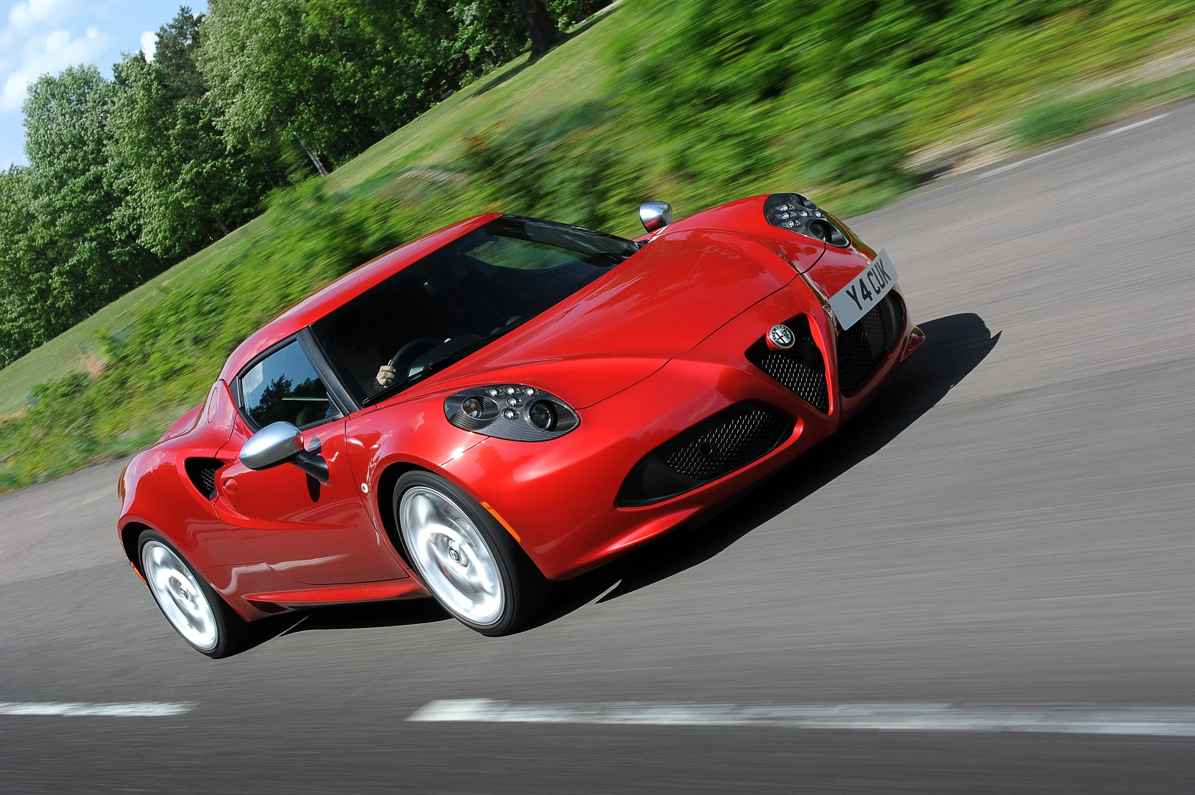 ALFA-ROMEO-4C-4765_88-1.jpg