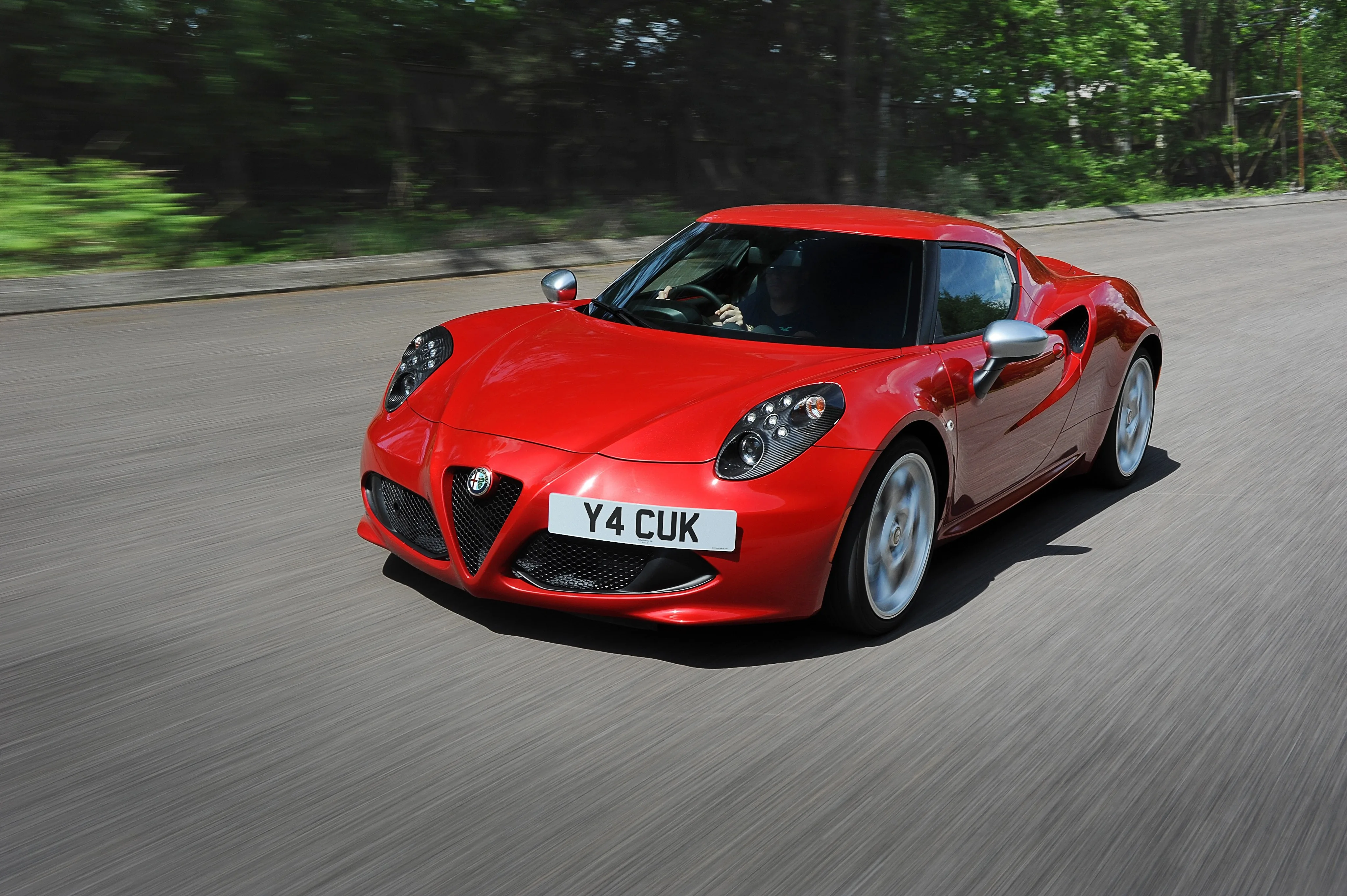 ALFA-ROMEO-4C-4765_90-1.jpg