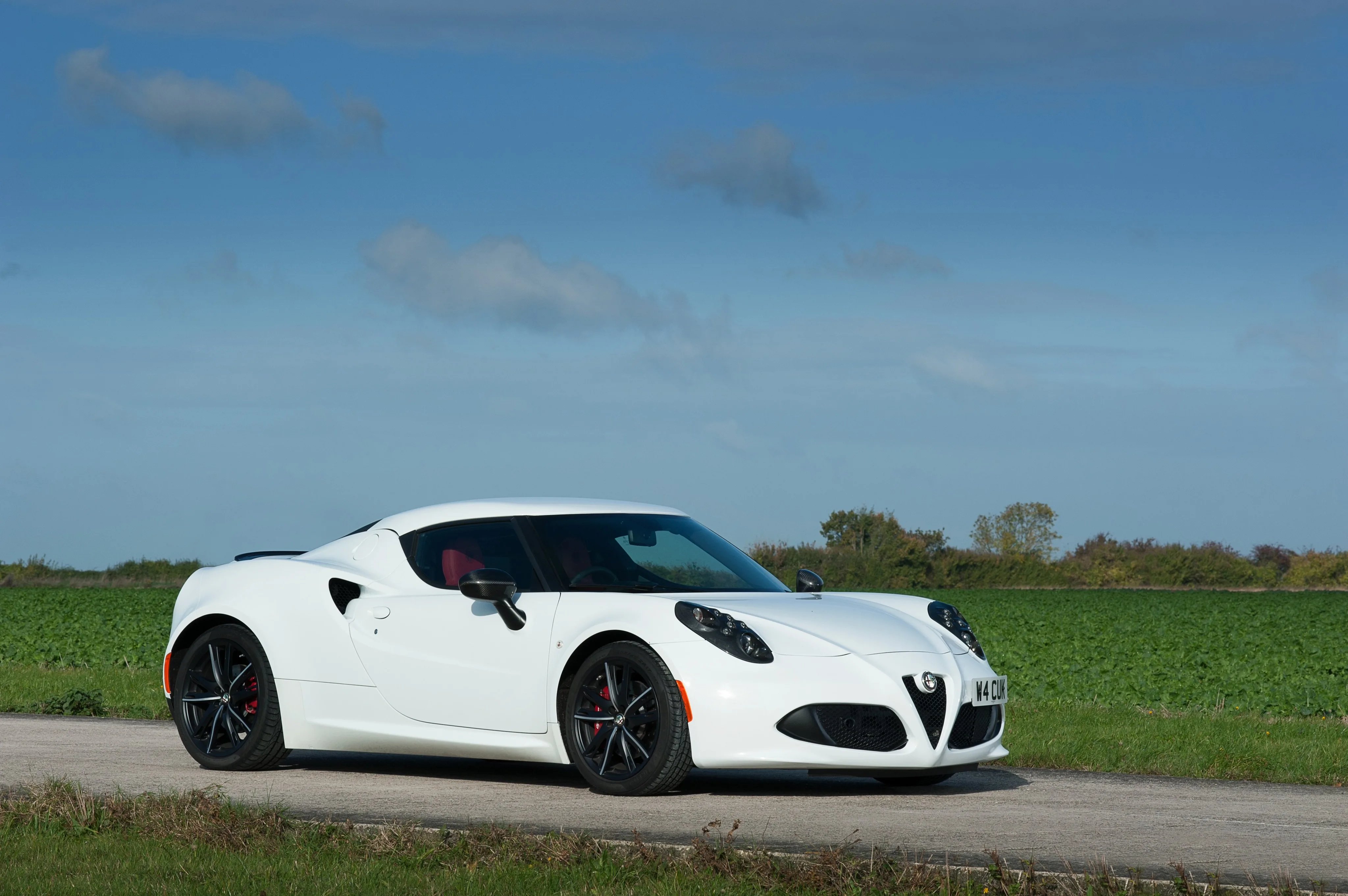 ALFA-ROMEO-4C-4765_92-1.jpg