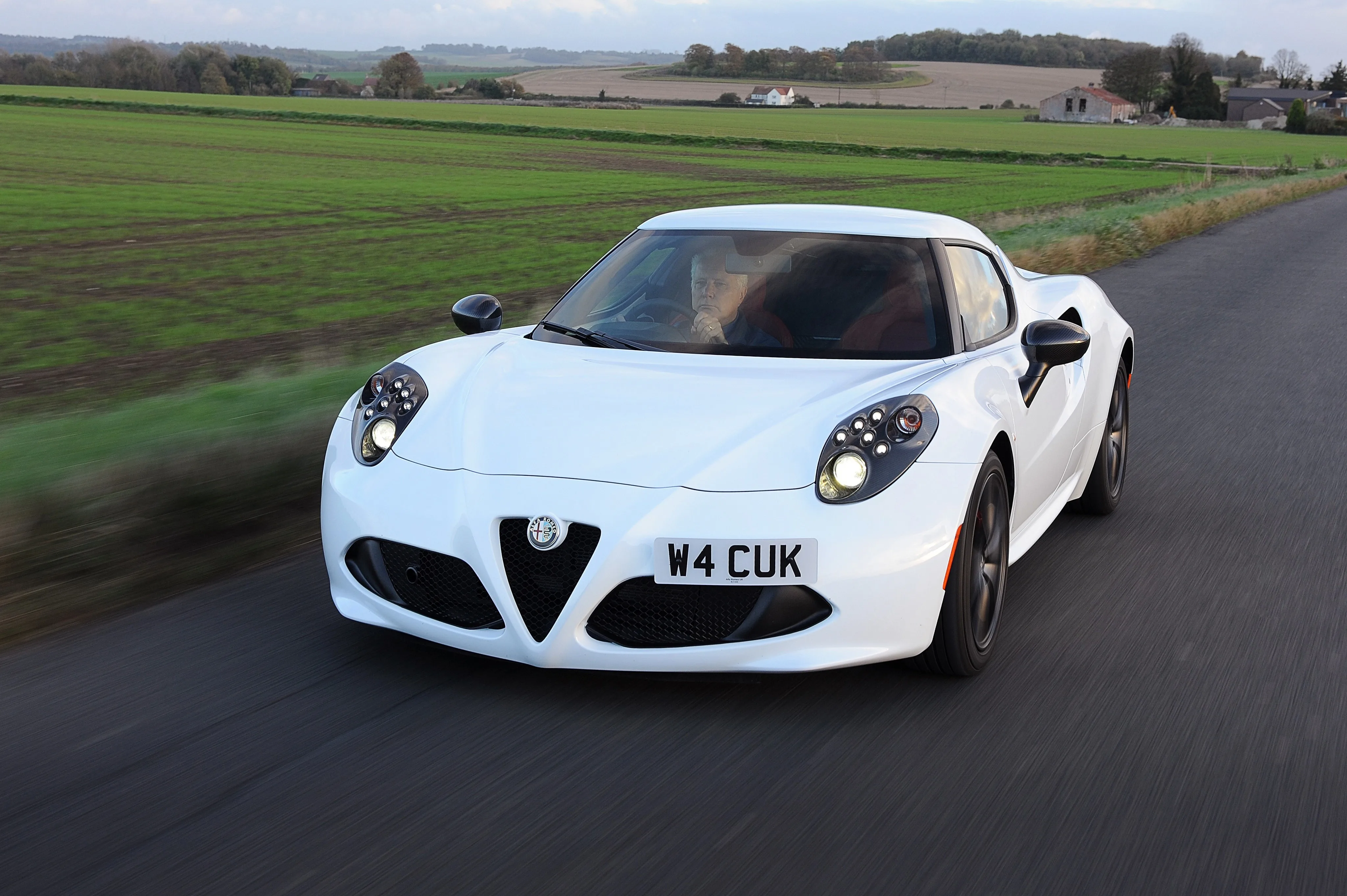 ALFA-ROMEO-4C-4765_95-1.jpg