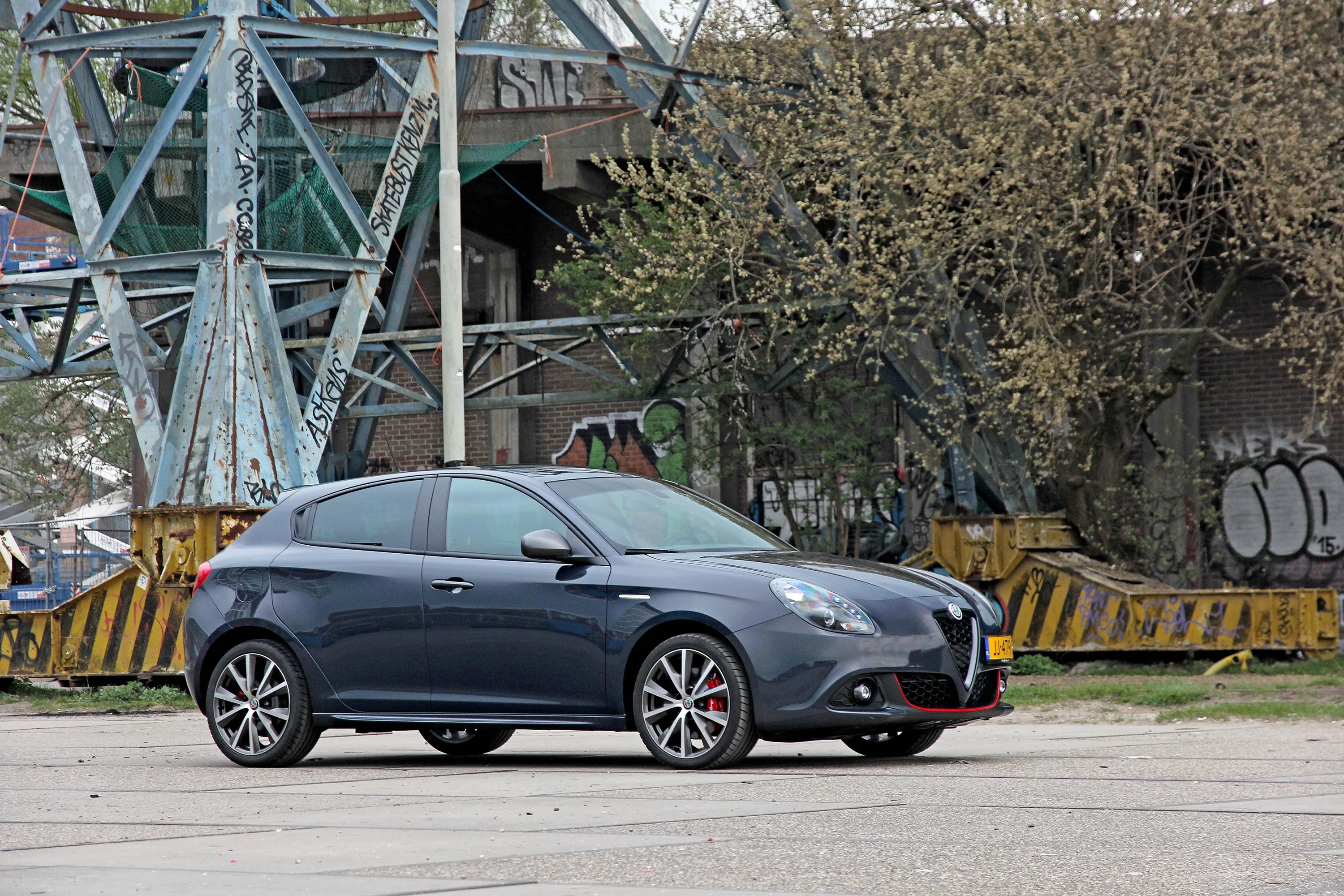 ALFA-ROMEO-Giulietta-5645_18-3.jpeg