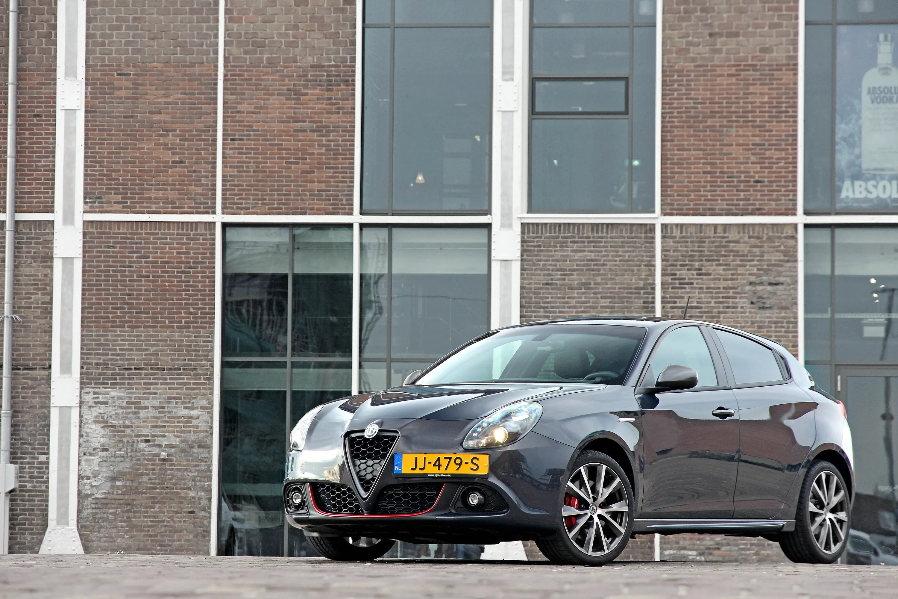 ALFA-ROMEO-Giulietta-5645_19-3.jpeg