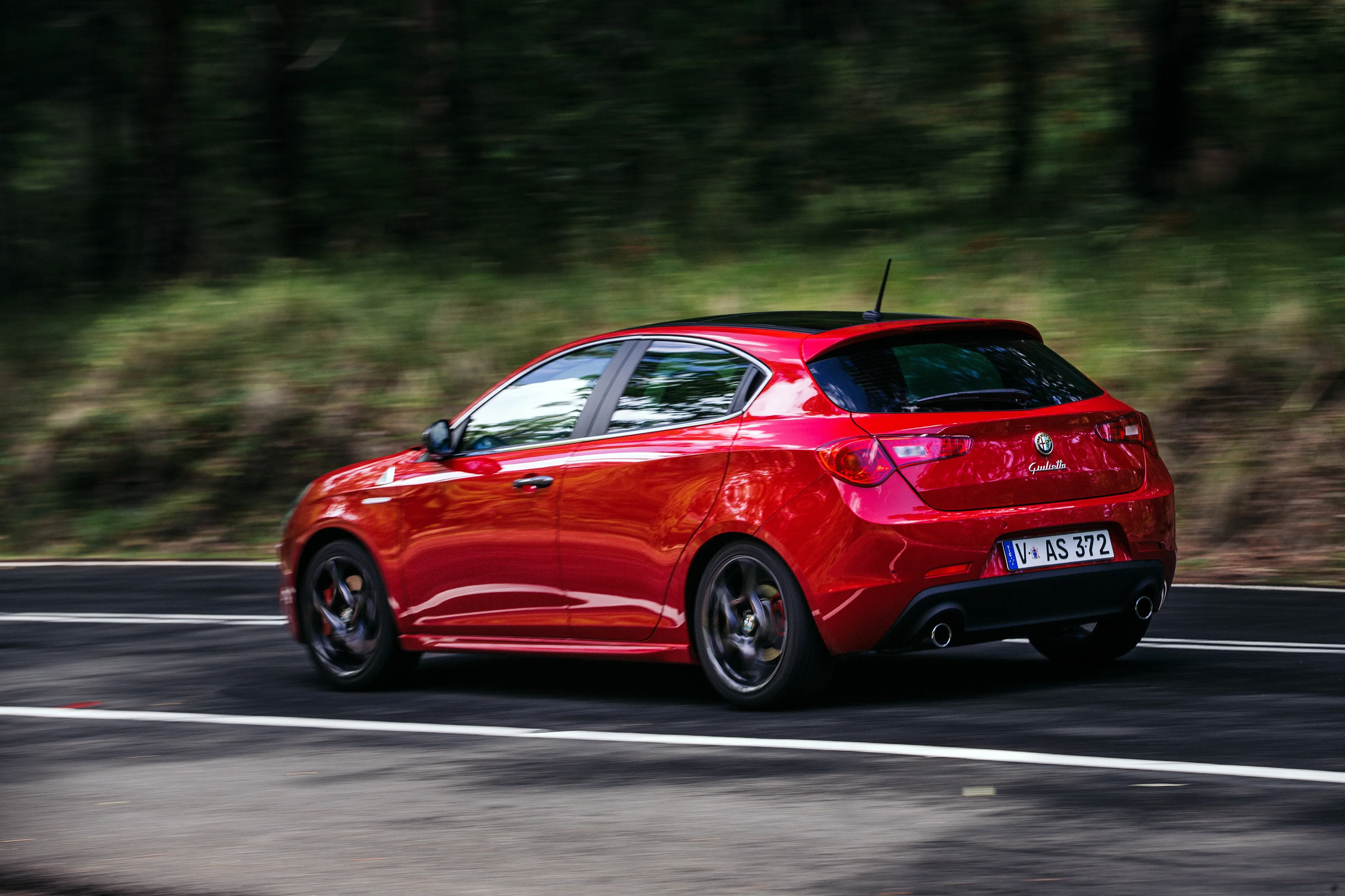 ALFA-ROMEO-Giulietta-Quadrifoglio-Verde-4591_41-1.jpg