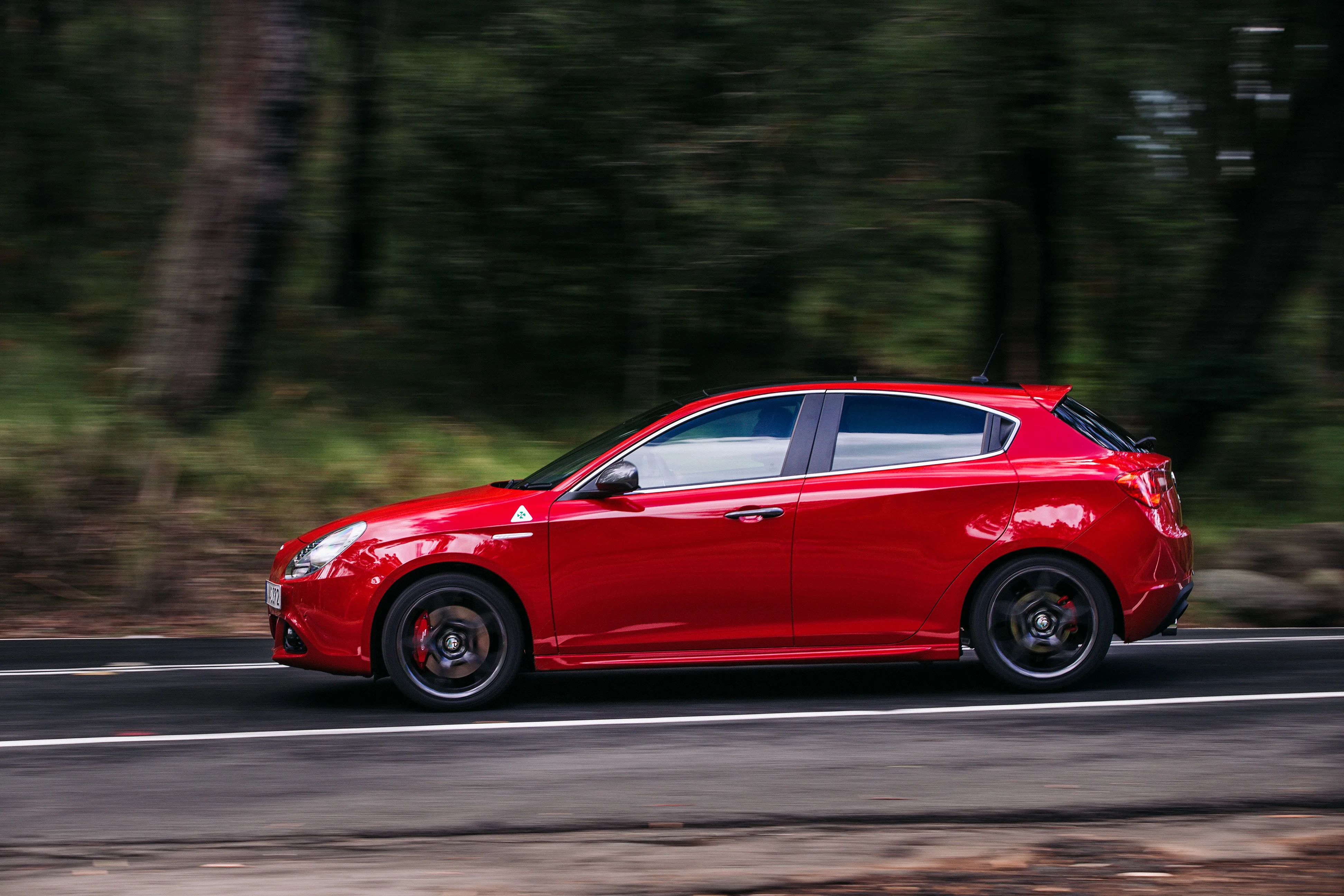 ALFA-ROMEO-Giulietta-Quadrifoglio-Verde-4591_42-1.jpg