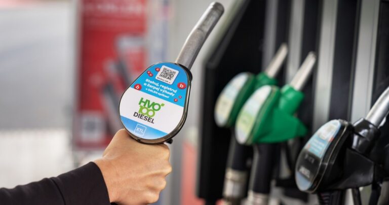 HVO100 w ogniu oskarżeń: czy ekologiczne paliwo to tylko iluzja?