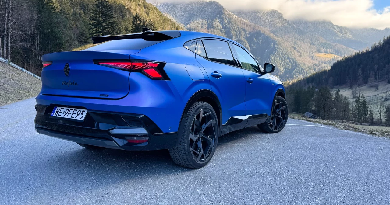 Nowoczesny Renault Rafale E-Tech 4x4 300 – czy SUV z silnikiem 1.2 warty jest 270 tys. zł?
