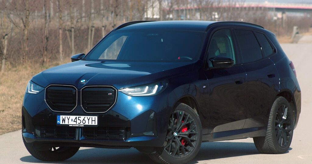 BMW X3 M50: Nowa odsłona zaskakuje mocą i komfortem w codziennej jeździe