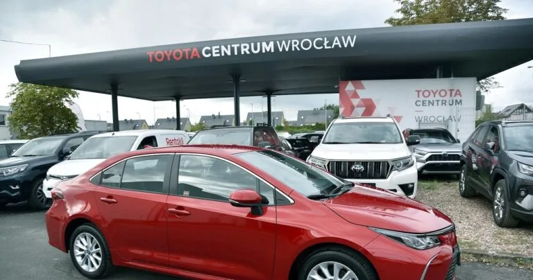 Toyota Corolla znika z polskich cenników: Kolejna ofiara norm emisji CO2 w Polsce