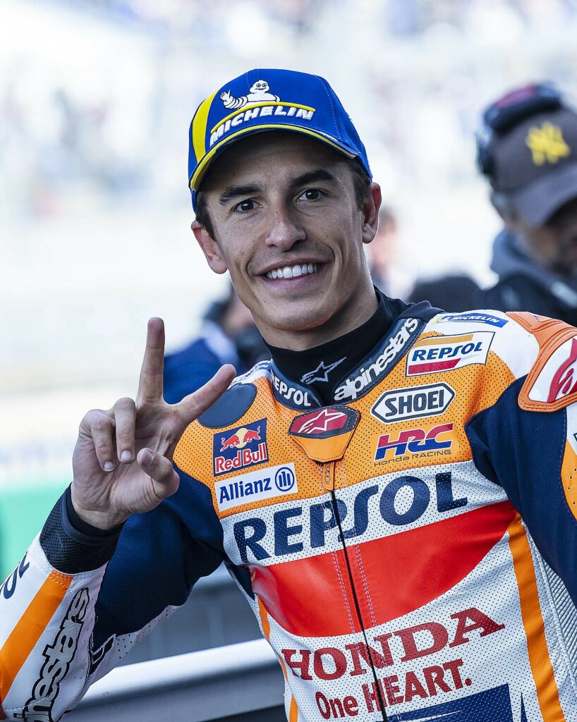 Marquez znów na szczycie: emocjonujące kwalifikacje MotoGP w Losail