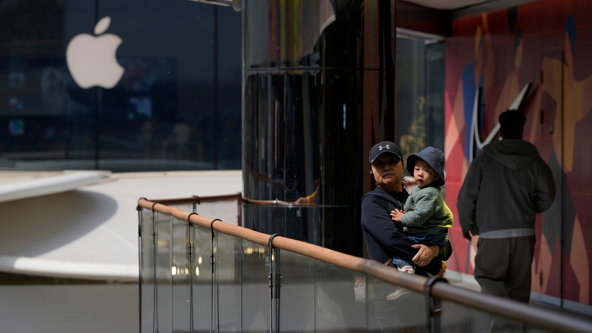 Amerykańskie cła zagrażają polskiemu przemysłowi motoryzacyjnemu – rząd szuka rozwiązań na kryzysowy moment