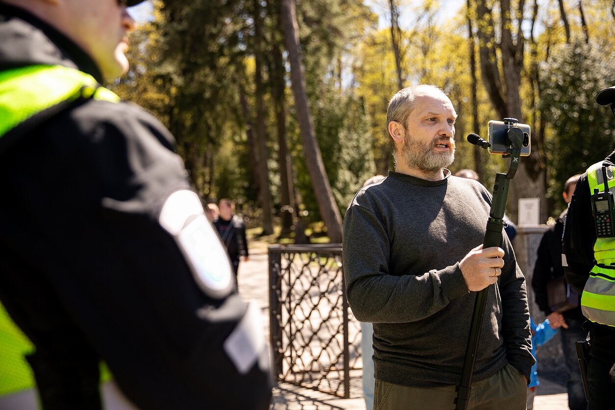Nowe przepisy dotyczące fotografowania obiektów strategicznych – co oznaczają dla kierowców?