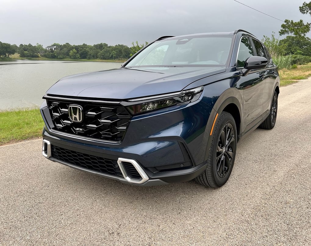 Honda CR-V e:PHEV: Nowy wymiar komfortu i oszczędności w codziennej jeździe