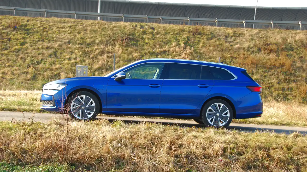 Skoda wprowadza hybrydę plug-in w atrakcyjnej cenie