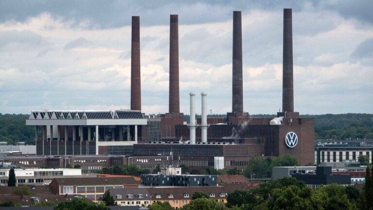 Volkswagen zdobywa przewagę nad Teslą na europejskim rynku elektryków