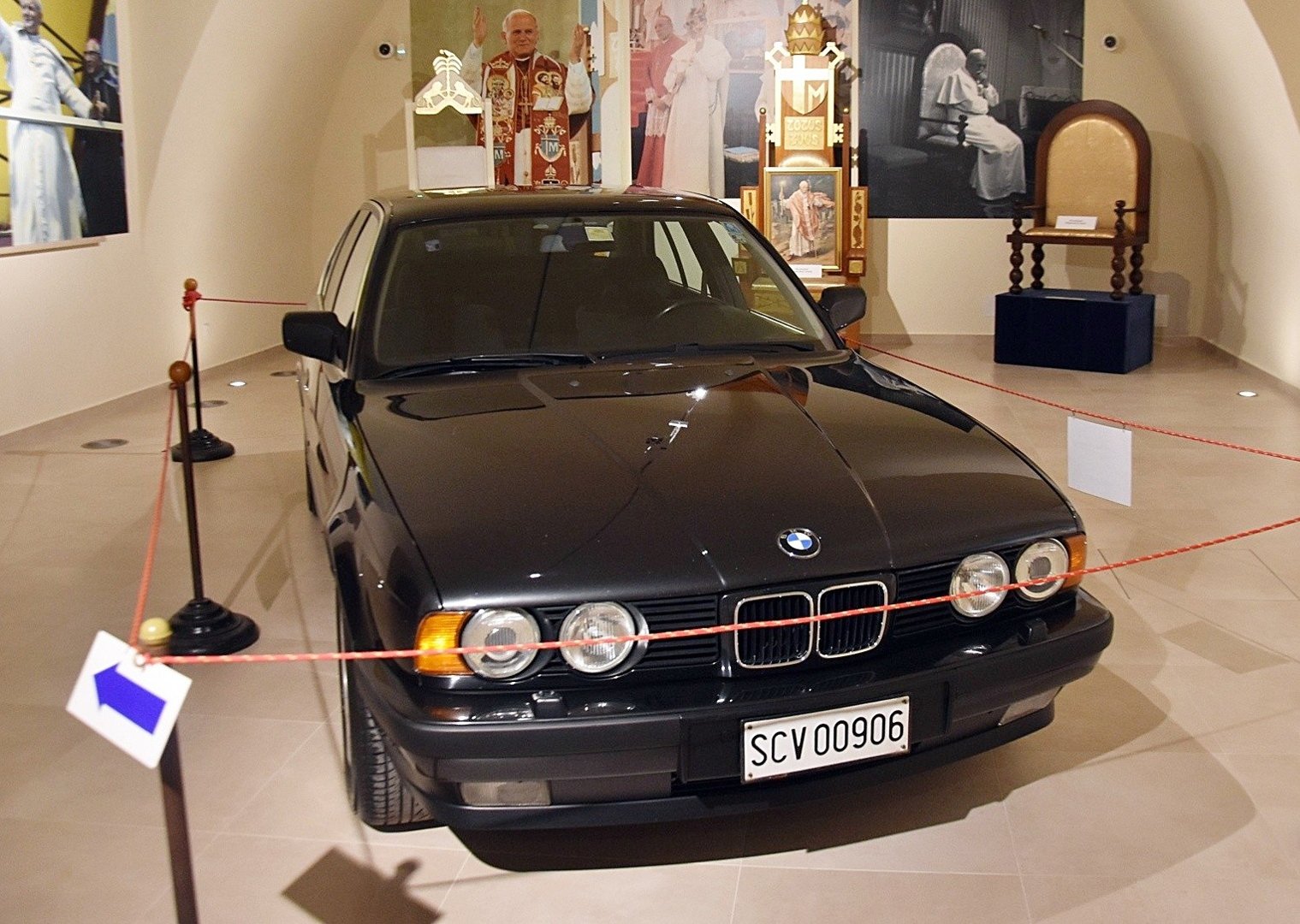 Motoryzacyjne dziedzictwo Jana Pawła II: Samochody