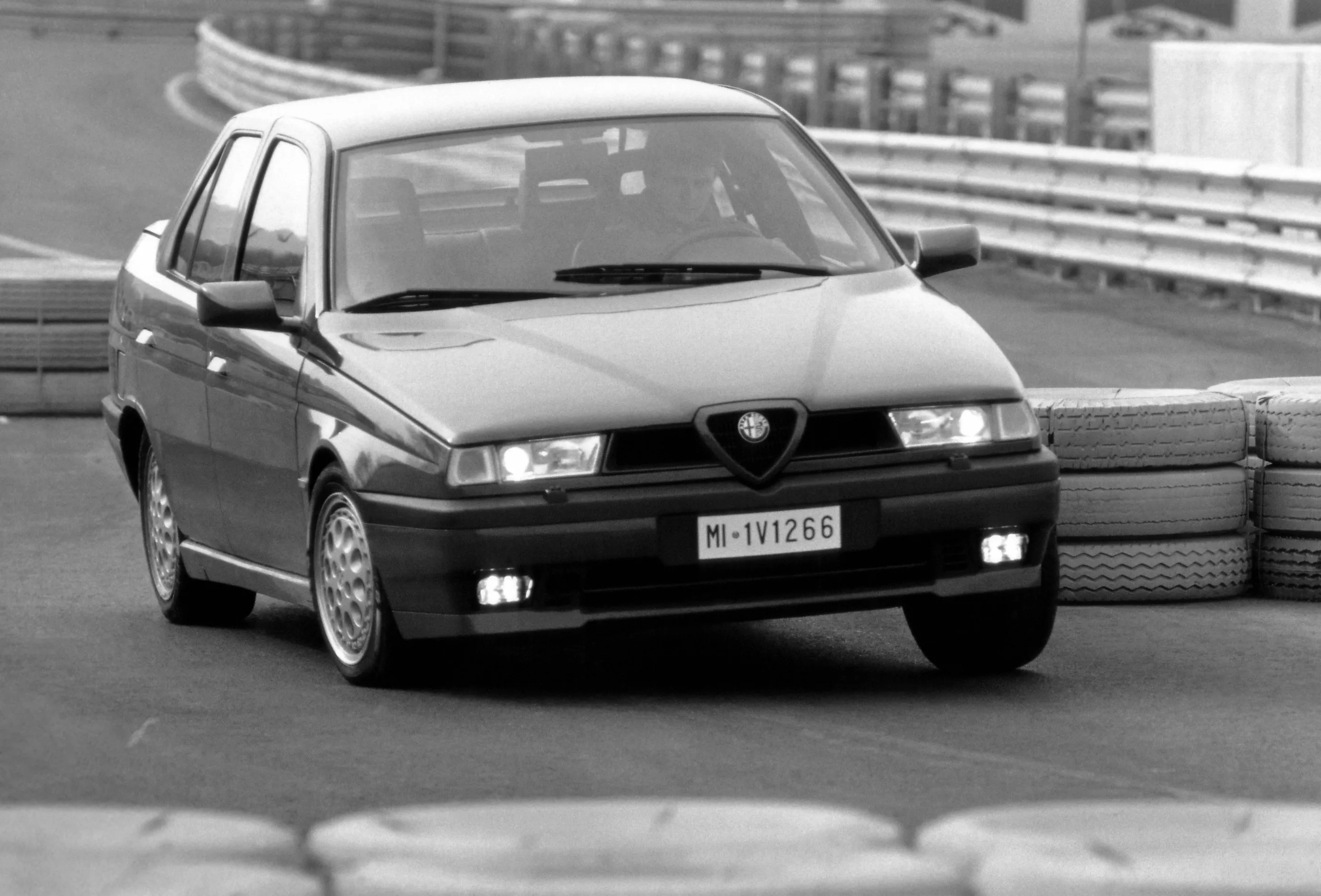 ALFA-ROMEO-155-737_63.jpeg