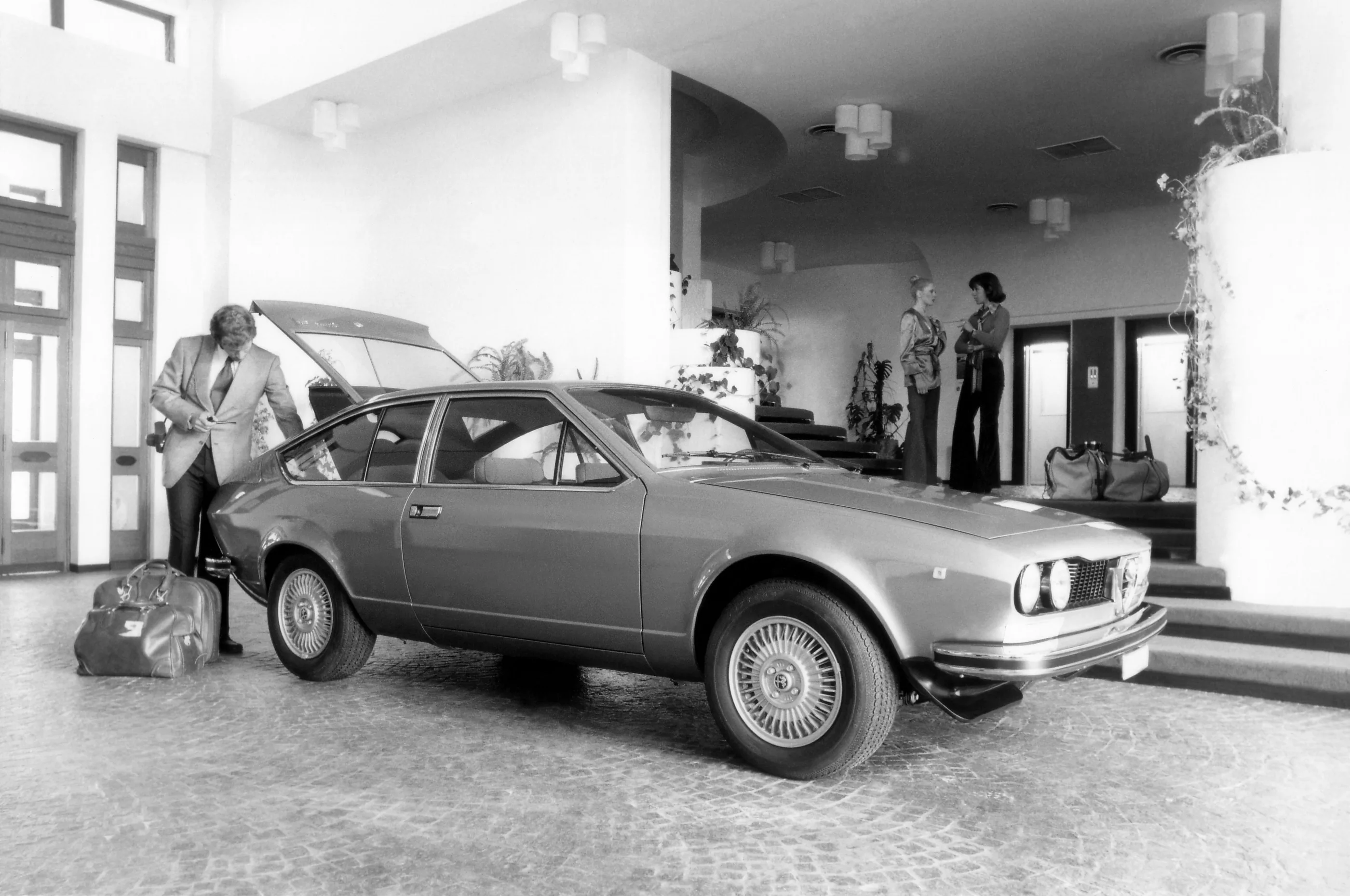 ALFA-ROMEO-Alfetta-GT-1463_20.jpeg