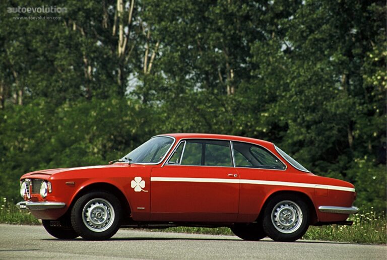 ALFA ROMEO Giulia Coupe 1300 GTA Junior 1965-1972