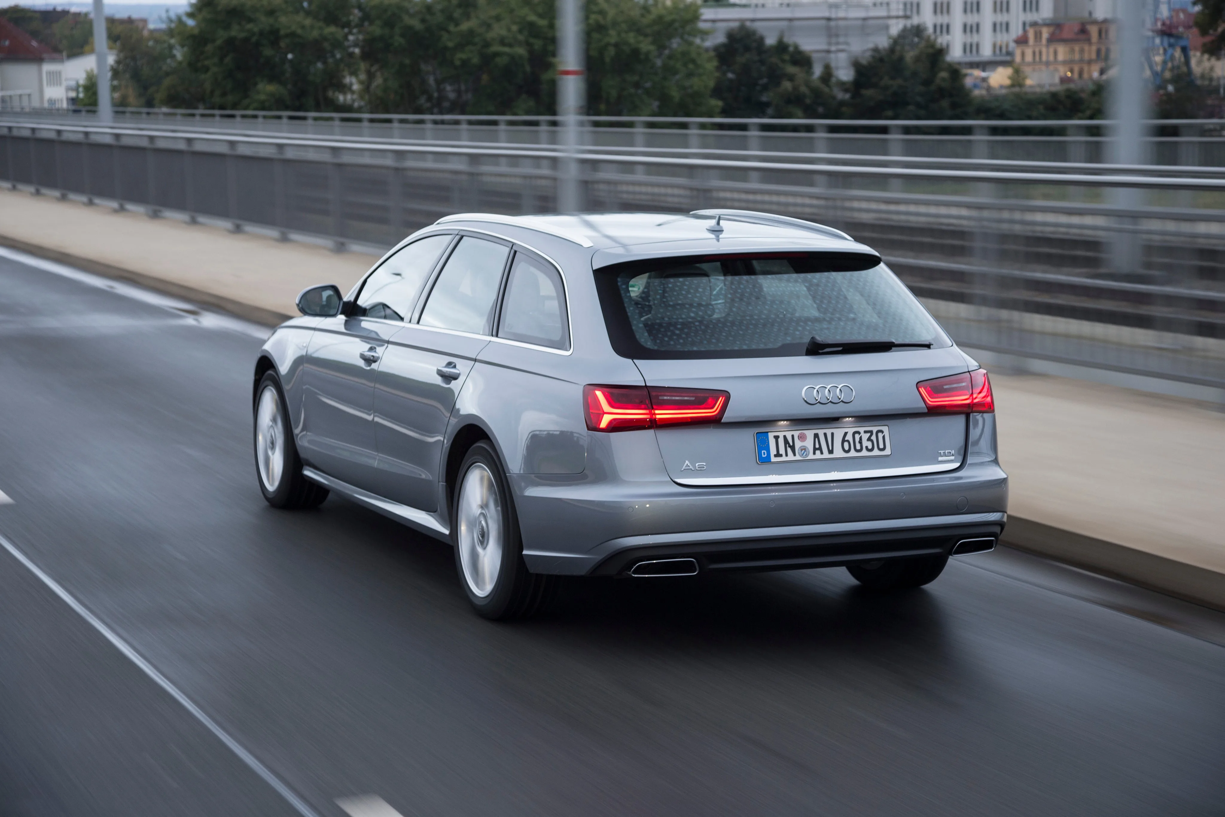 AUDI-A6-Avant-5424_27.jpg