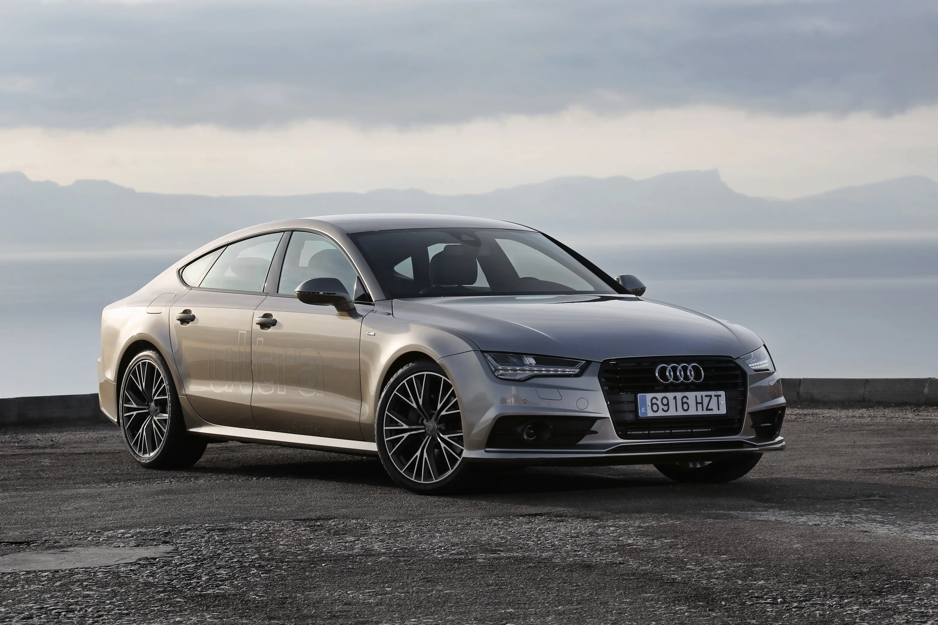 AUDI-A7-Sportback-5206_52.jpeg