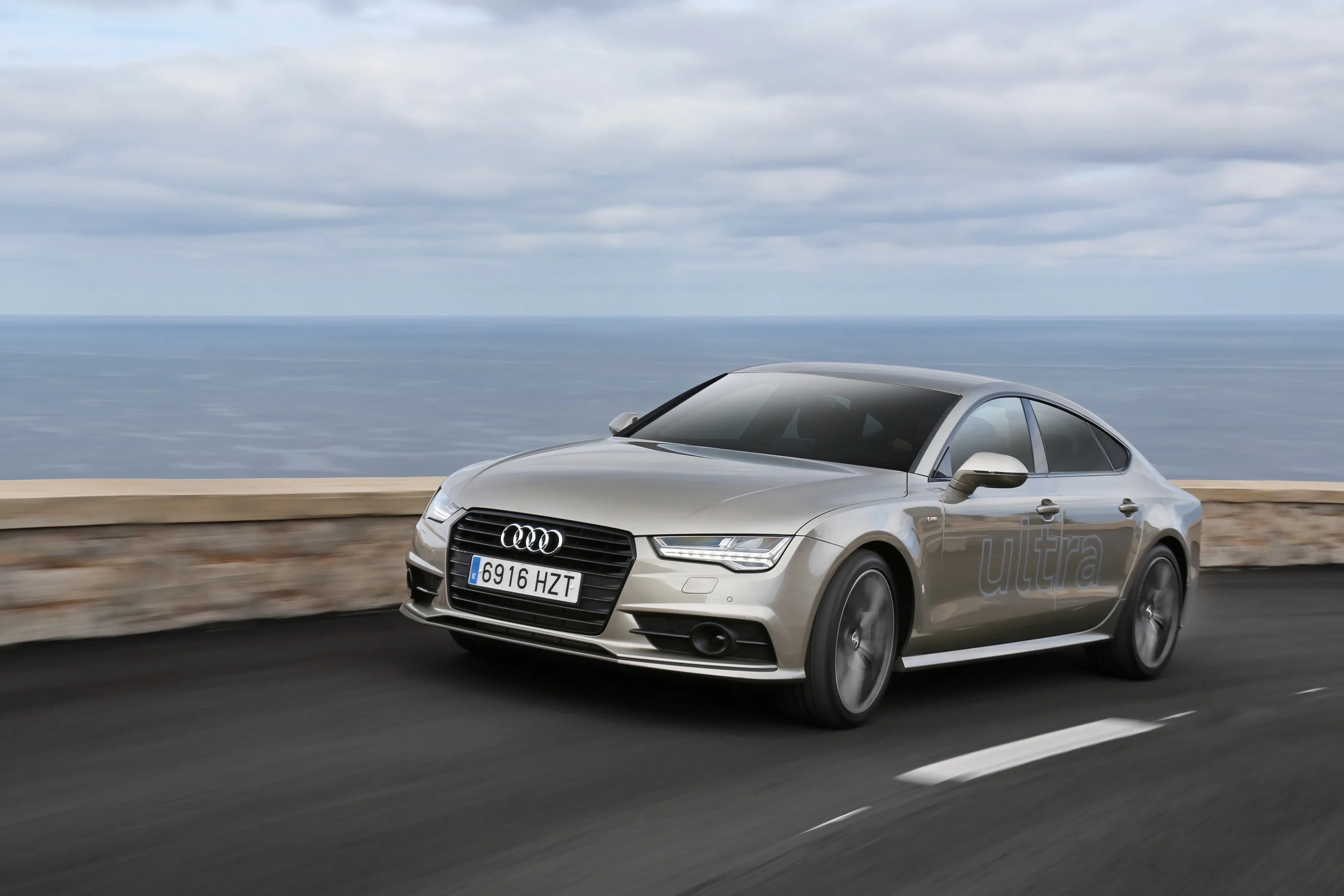 AUDI-A7-Sportback-5206_53.jpeg