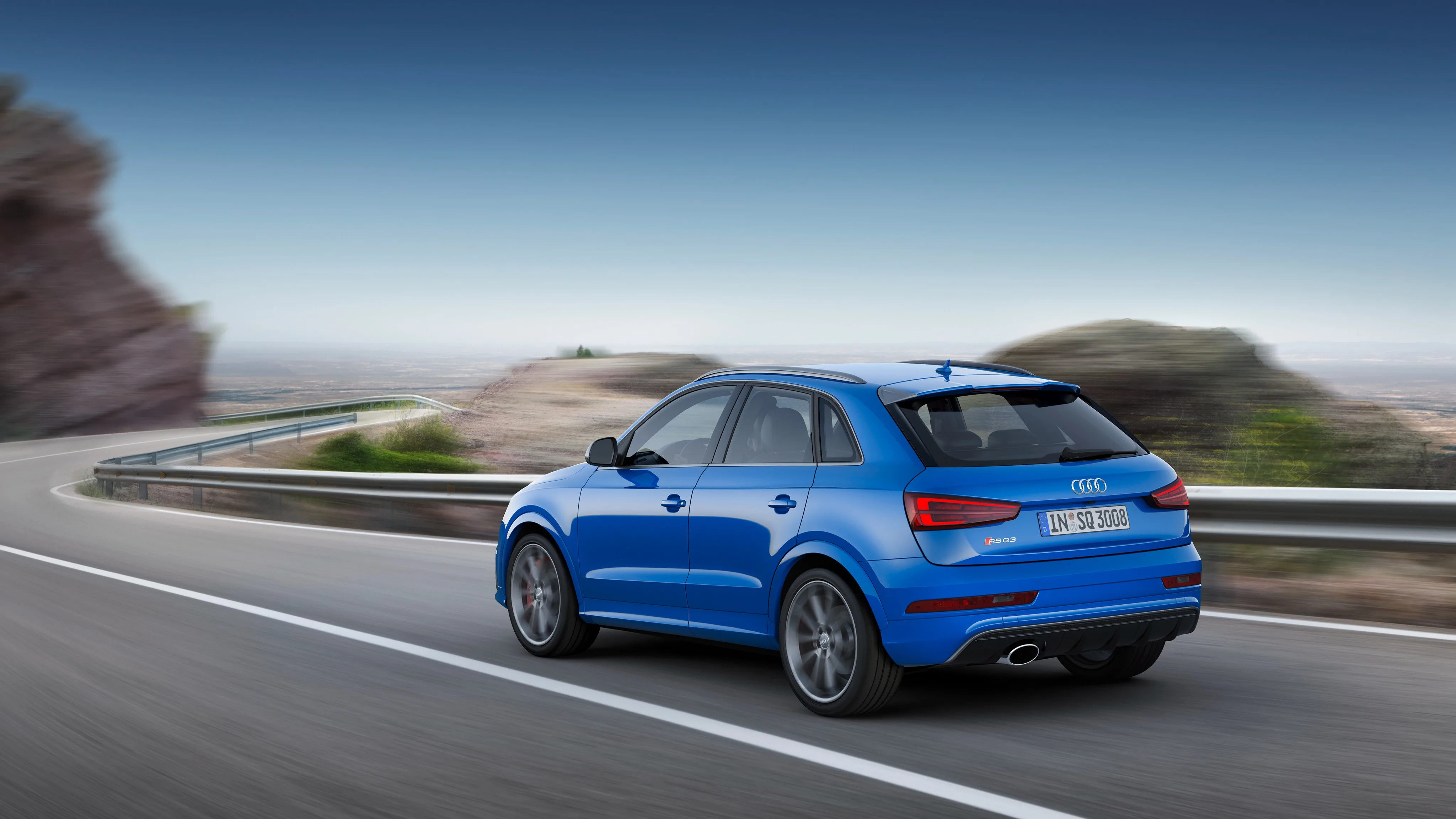 AUDI-RS-Q3-Facelift-5329_37.jpeg