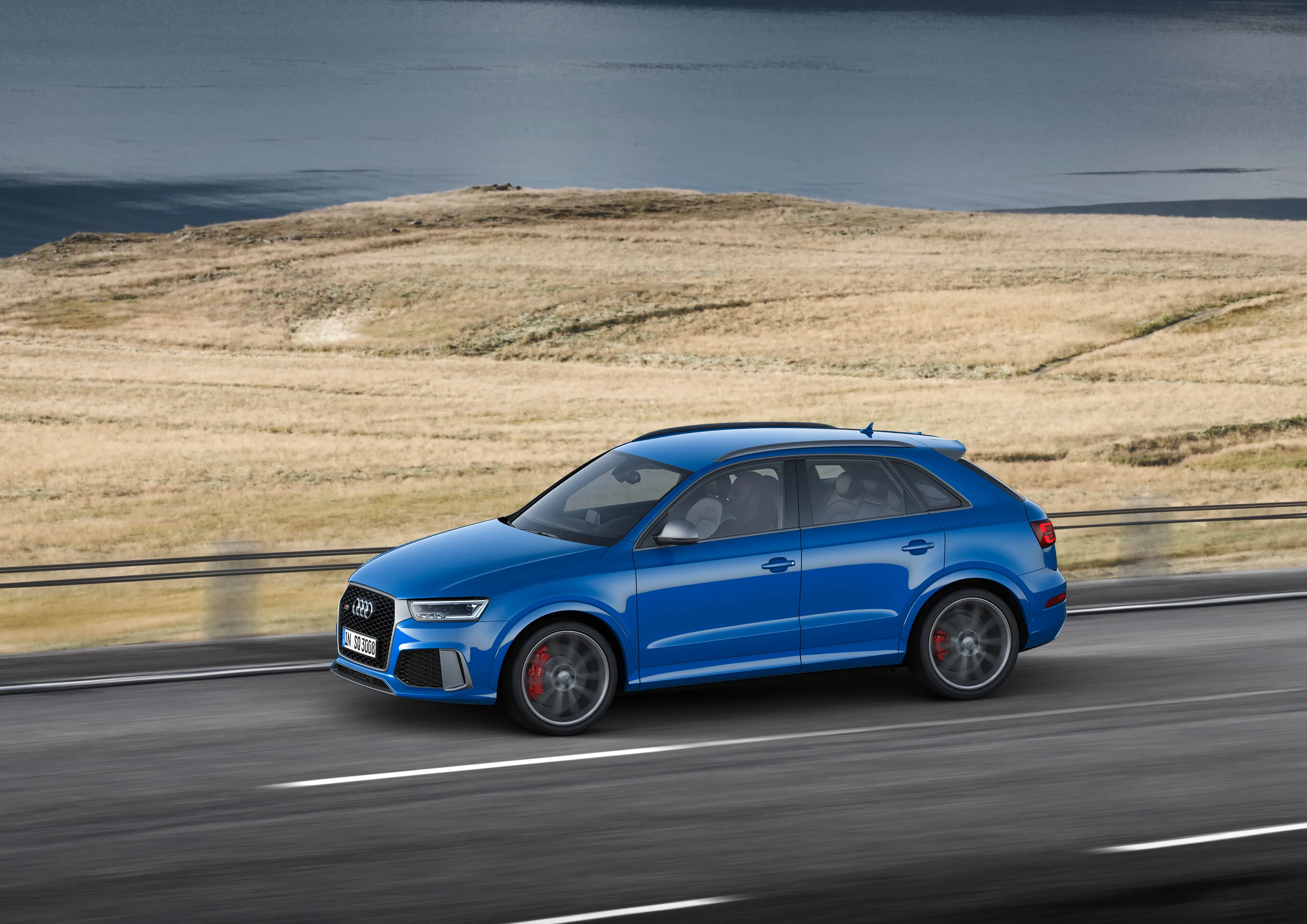 AUDI-RS-Q3-Facelift-5329_50.jpeg