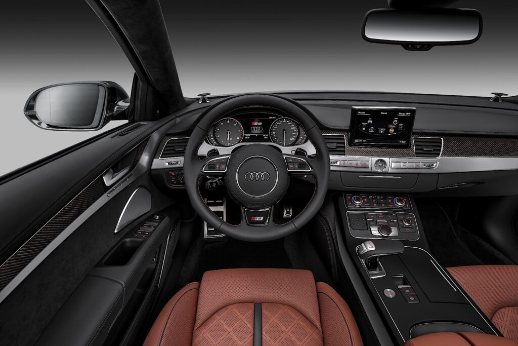 2014 Audi S8