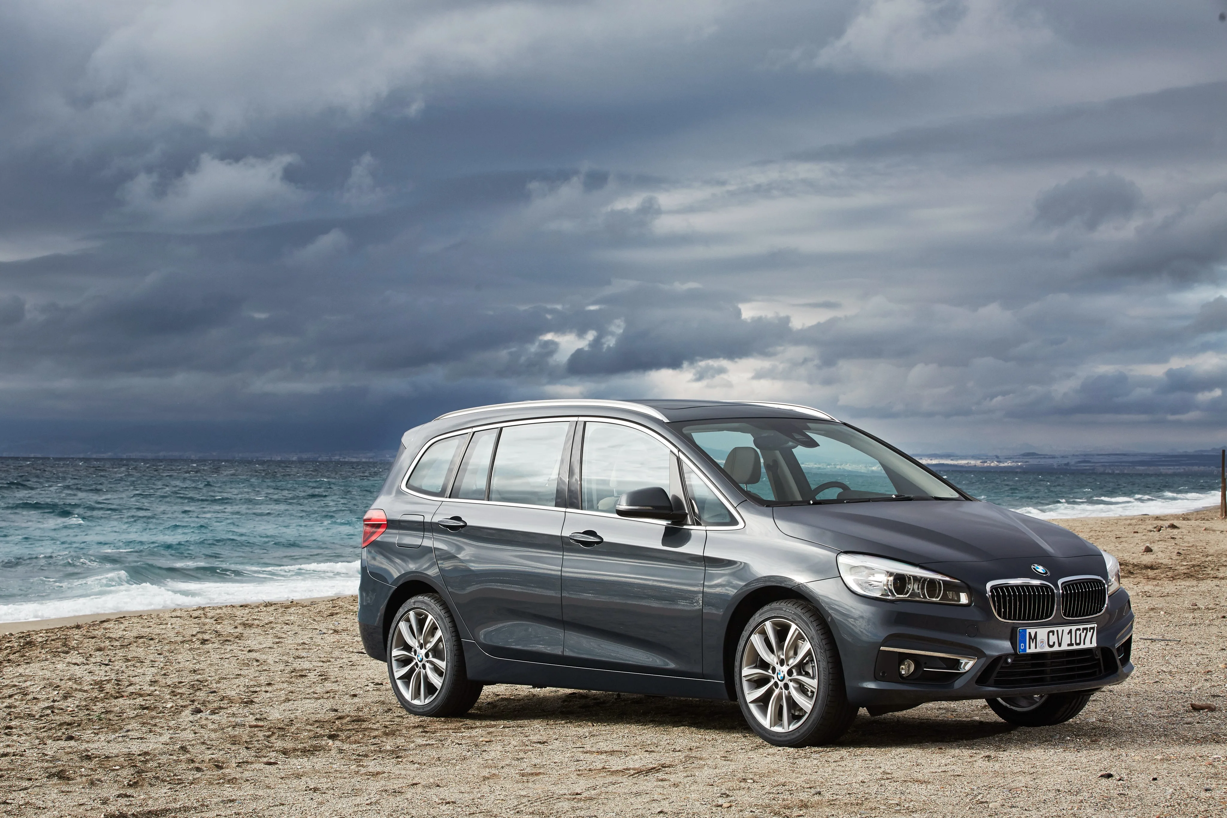 BMW-2-Series-Gran-Tourer-5390_11.jpg