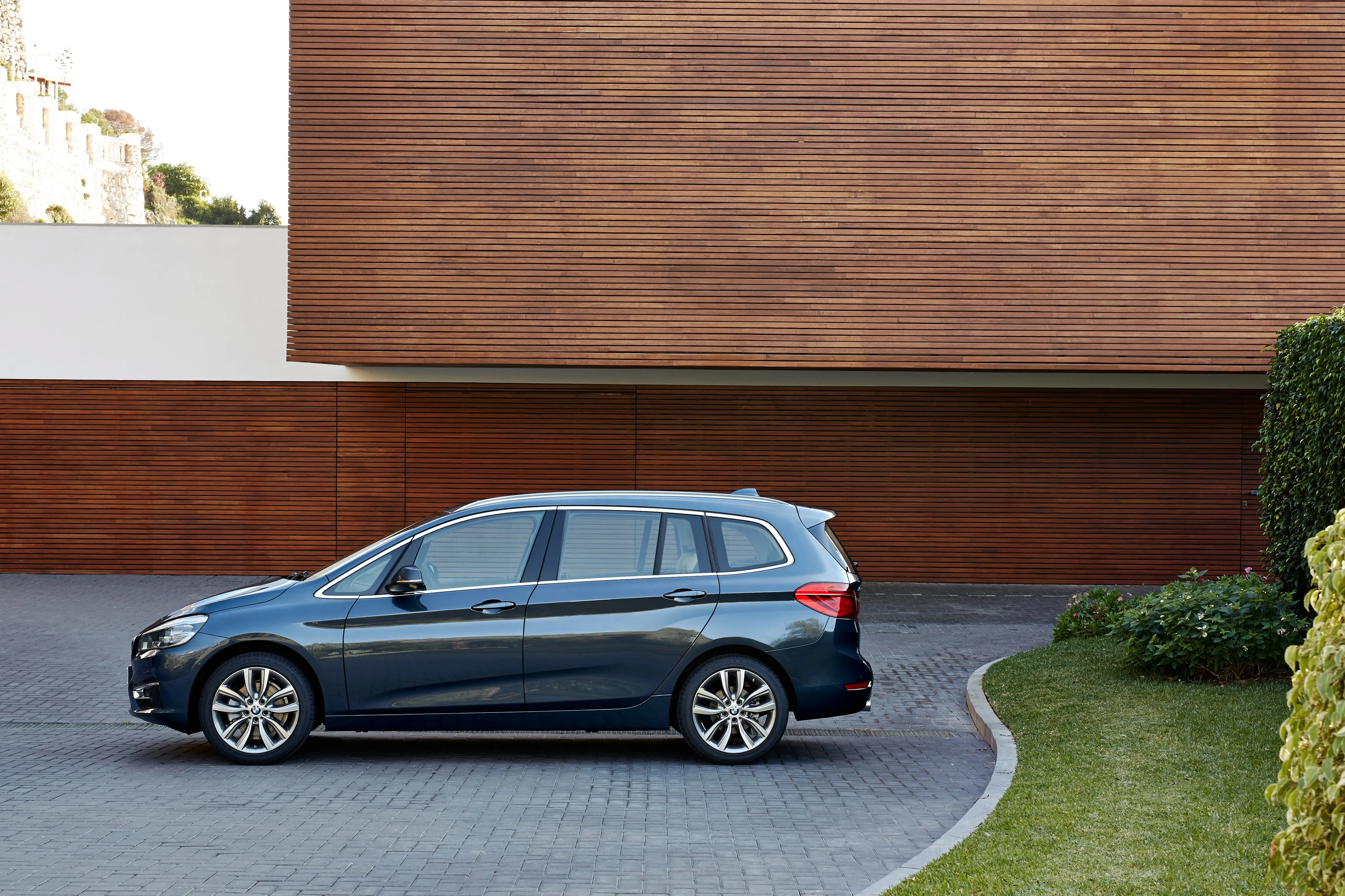 BMW-2-Series-Gran-Tourer-5390_17.jpg