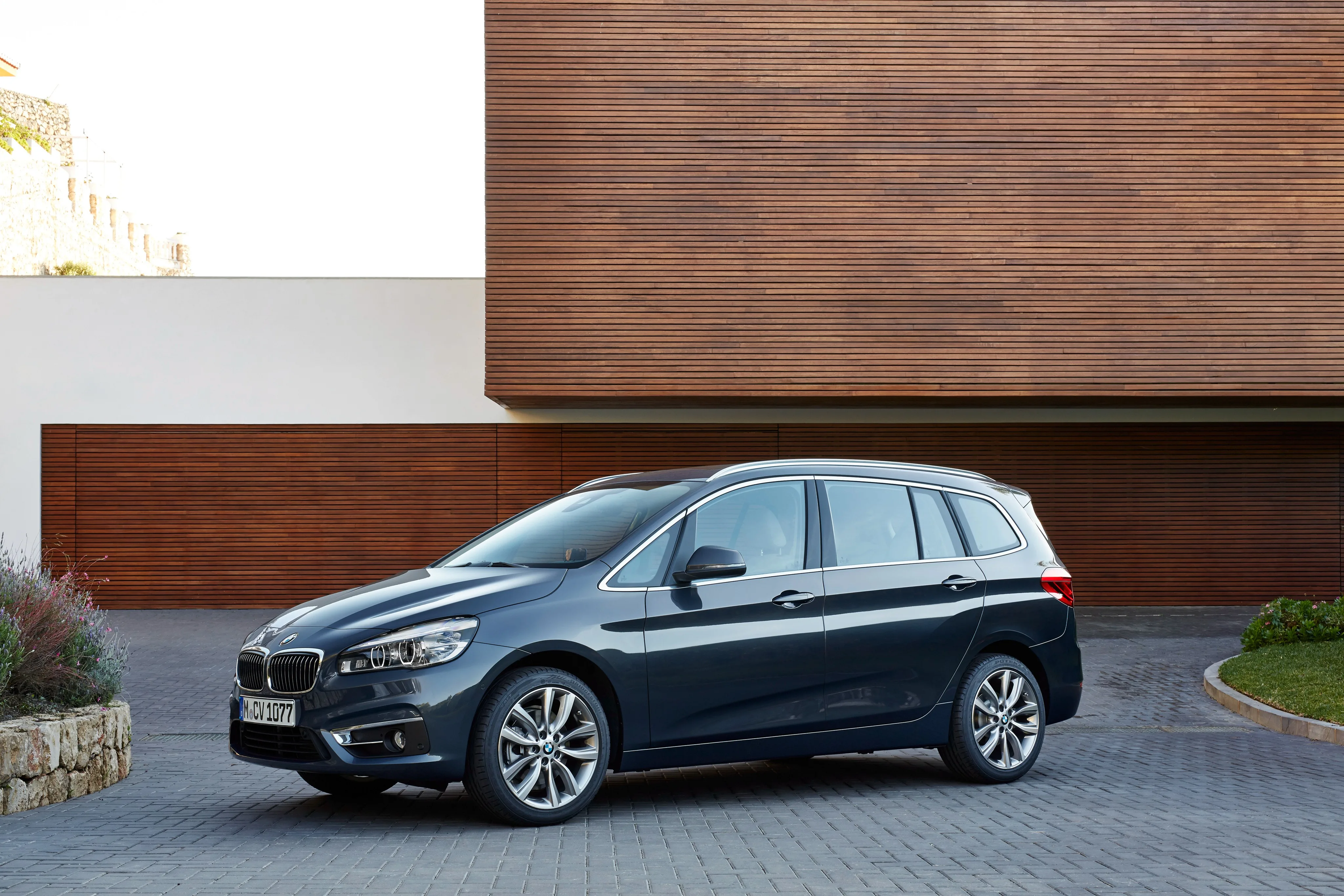 BMW-2-Series-Gran-Tourer-5390_20.jpg
