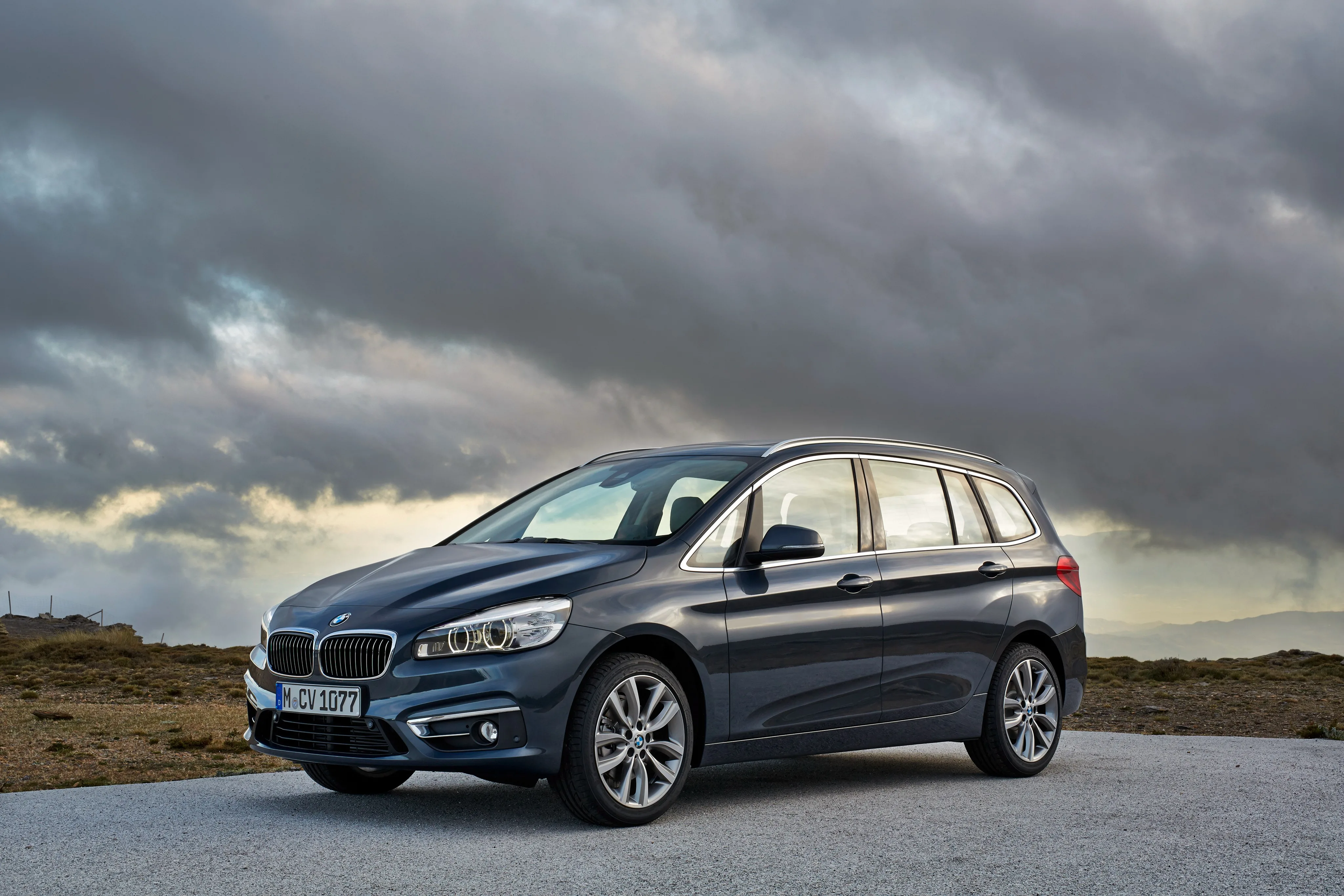 BMW-2-Series-Gran-Tourer-5390_21.jpg