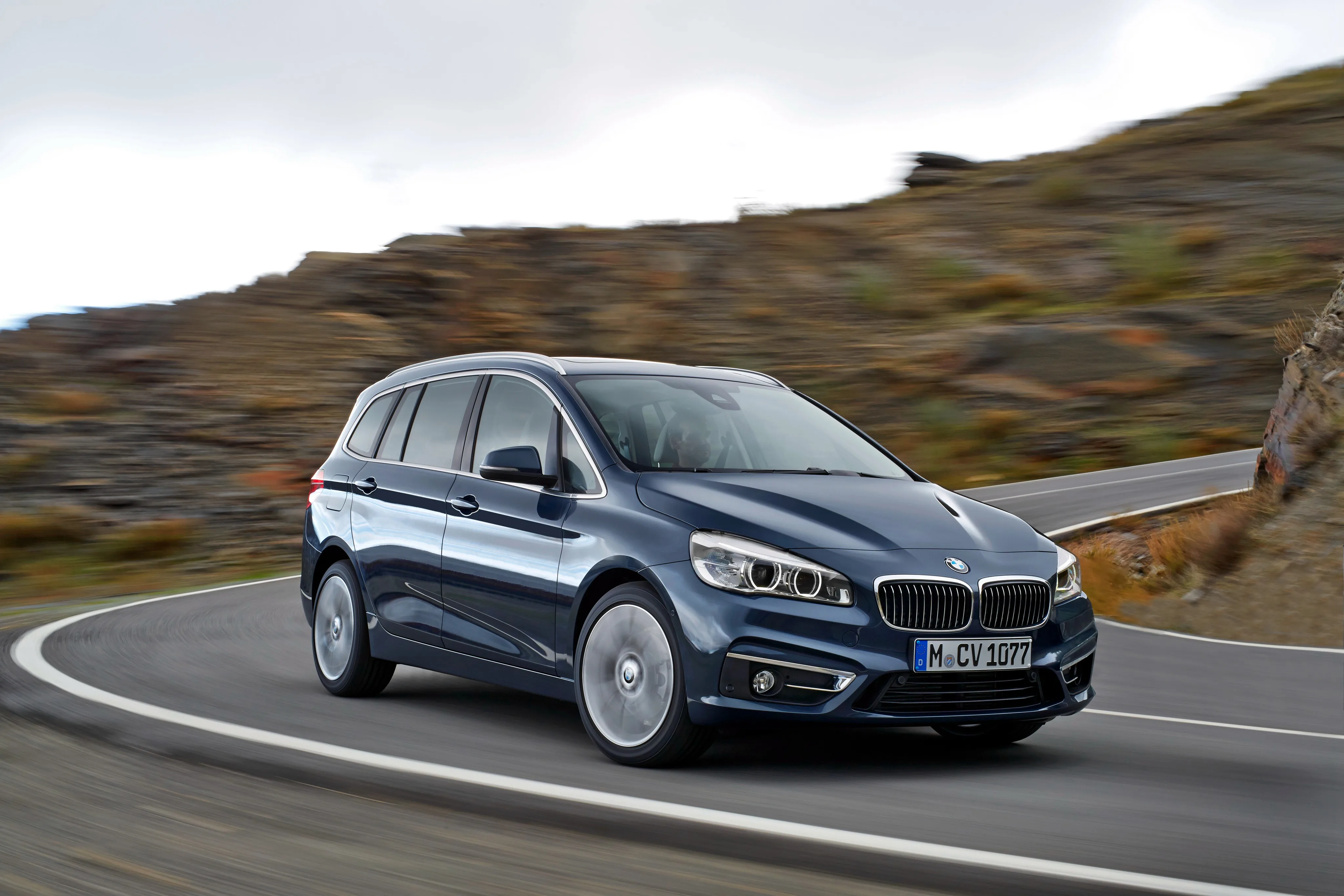 BMW-2-Series-Gran-Tourer-5390_23.jpg