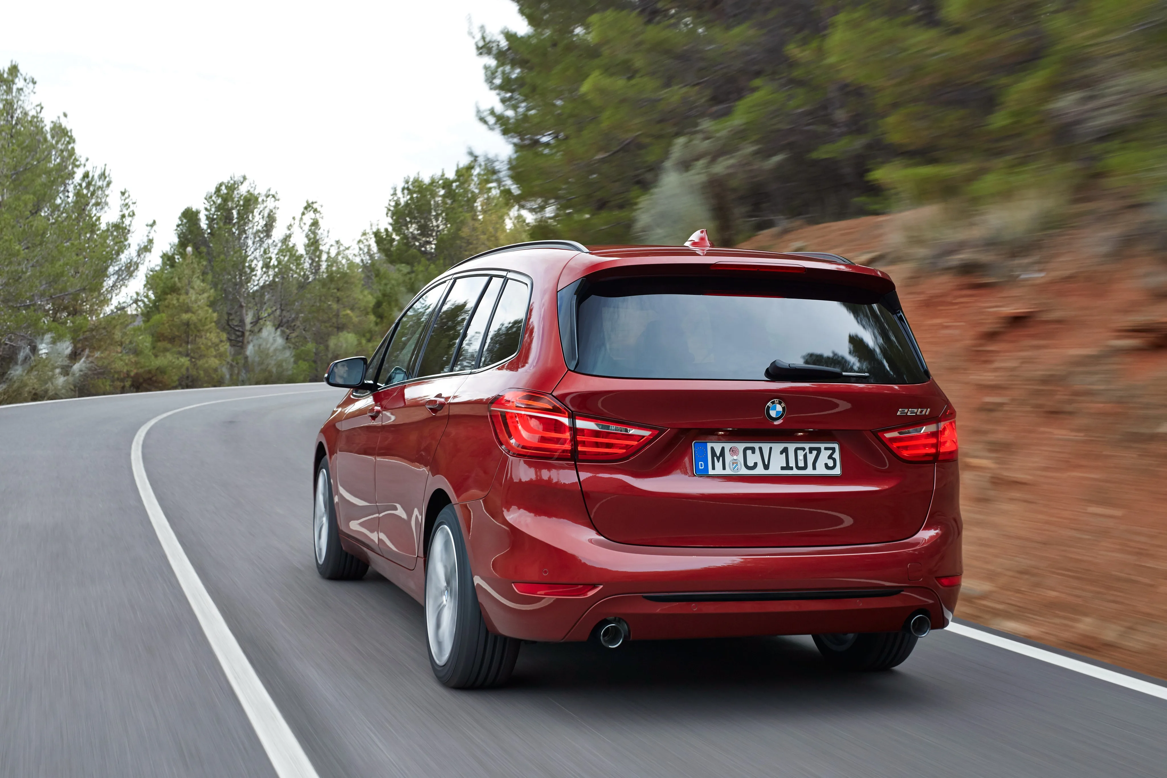 BMW-2-Series-Gran-Tourer-5390_32.jpg