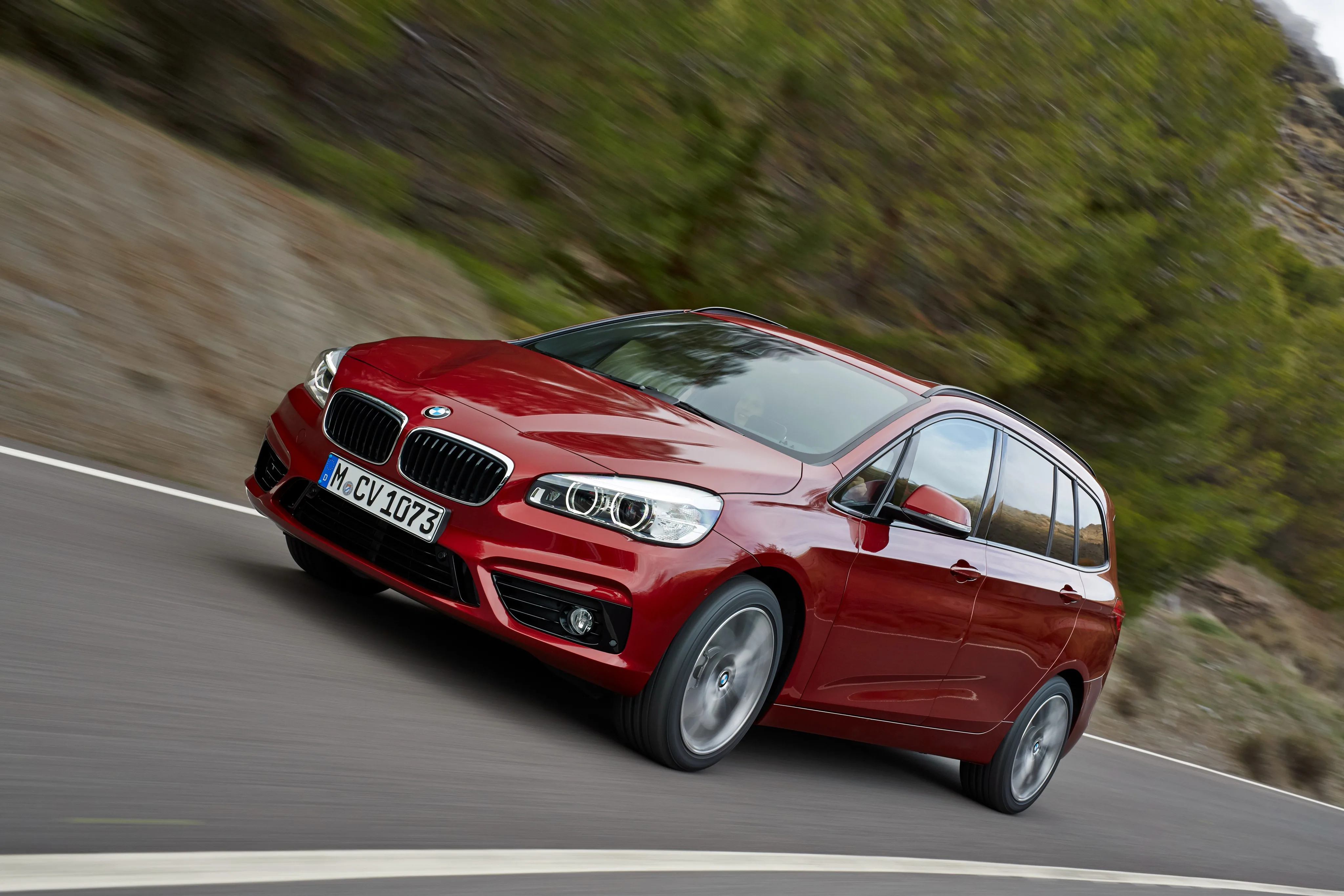 BMW-2-Series-Gran-Tourer-5390_34.jpg