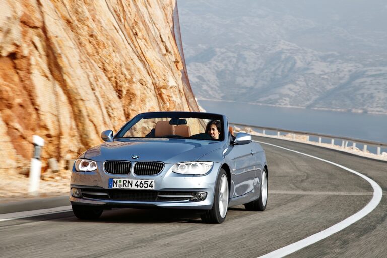 2011 BMW 3 Series Convertible (E93)