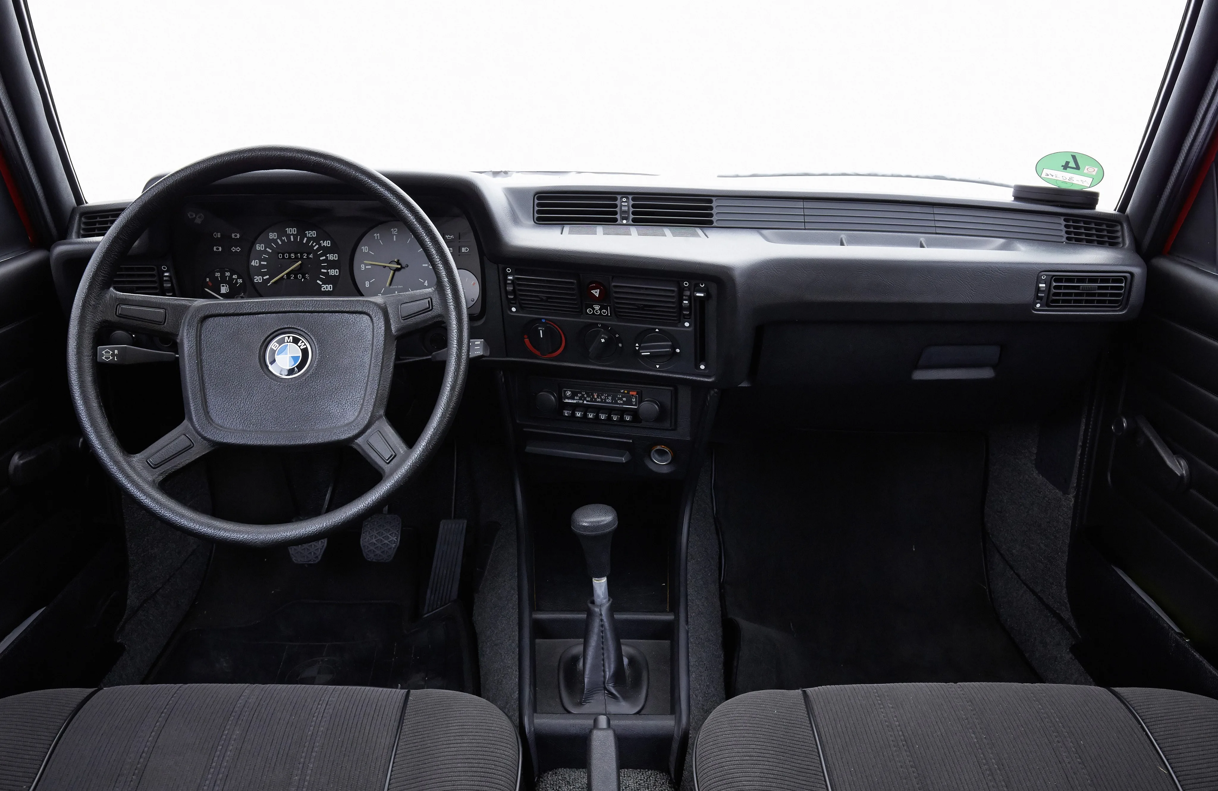 BMW-3-Series-Coupe-E21-1645_21.jpeg