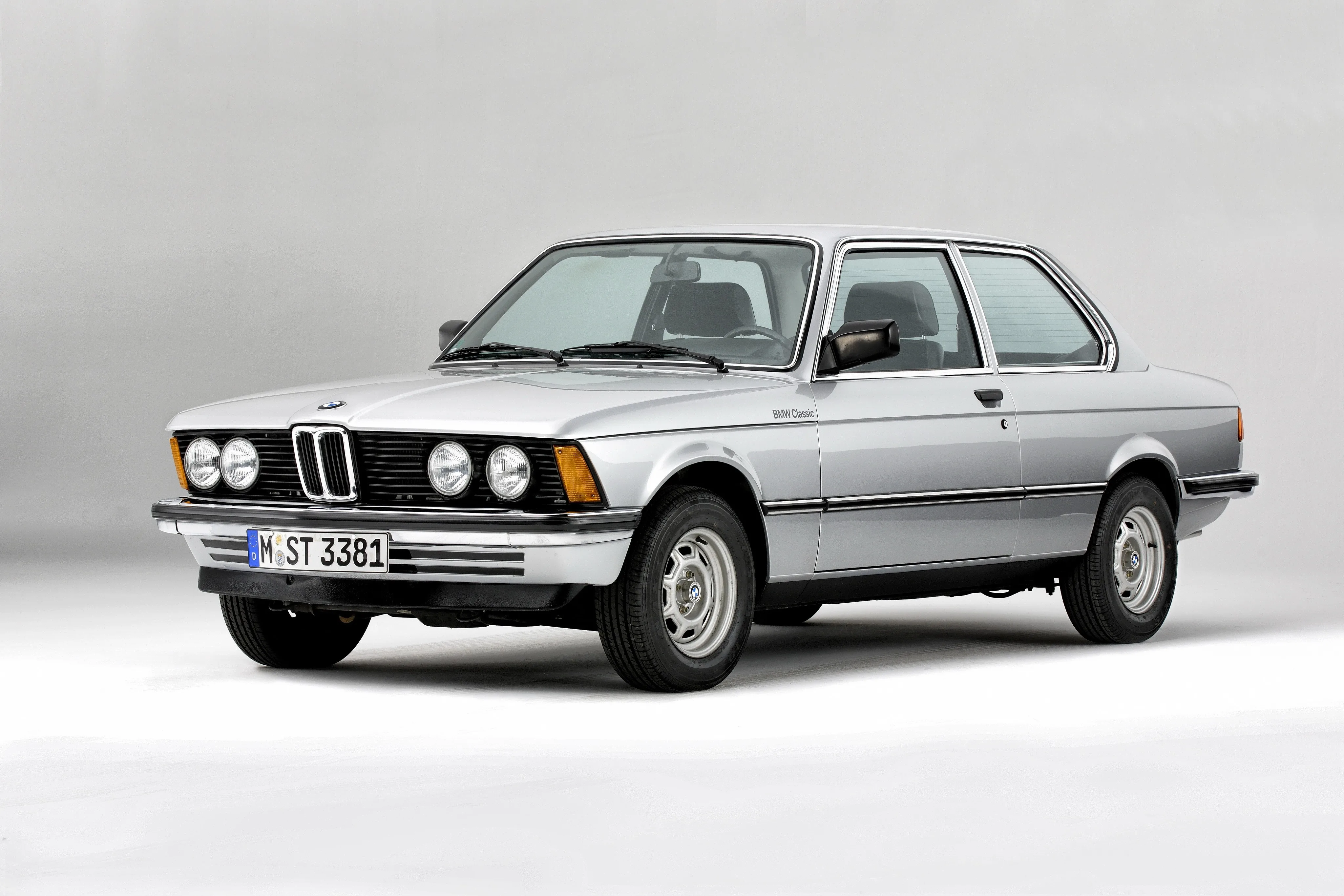 BMW-3-Series-Coupe-E21-1645_62.jpeg