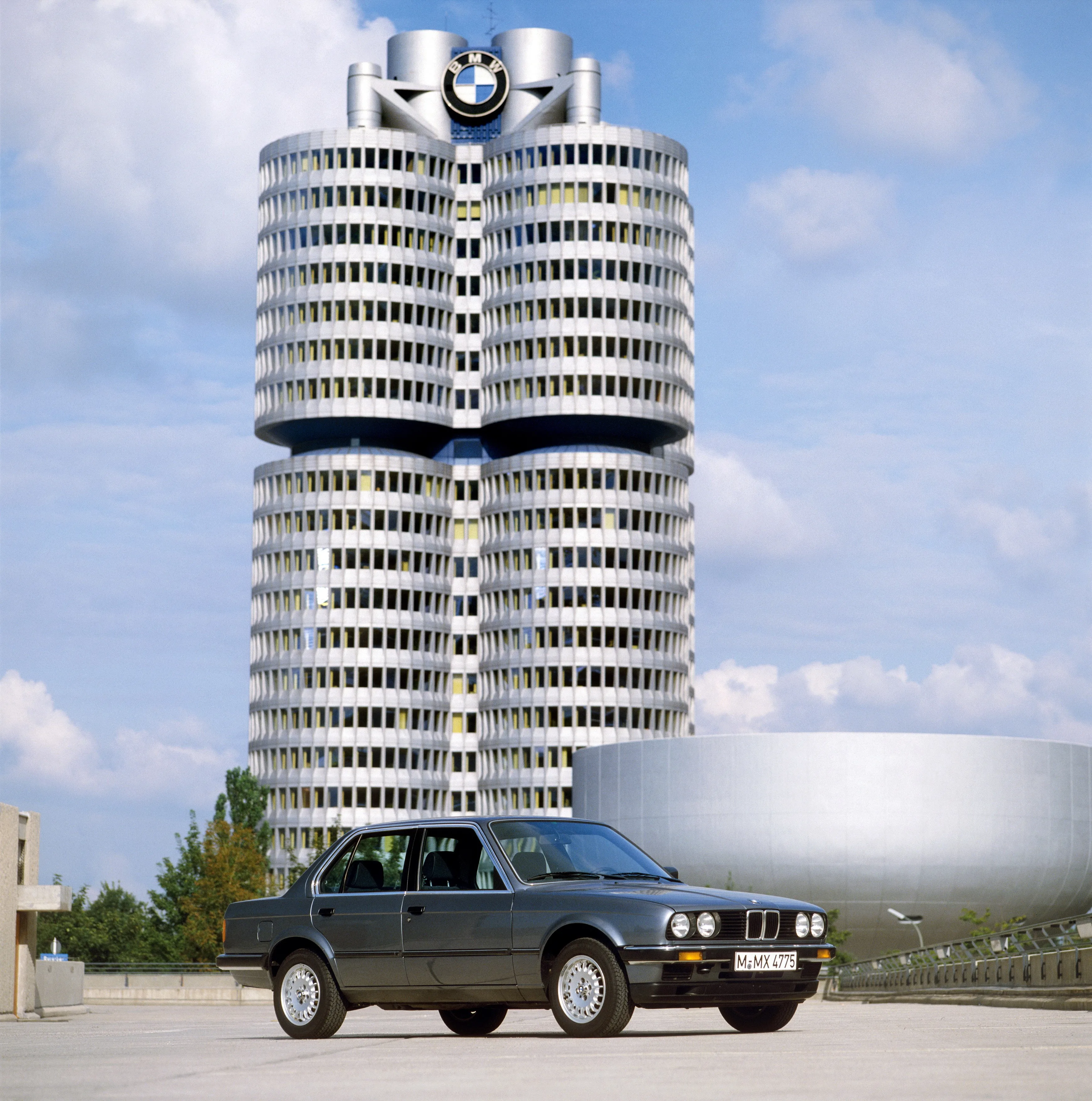 BMW-3-Series-Sedan-E30-764_36.jpeg
