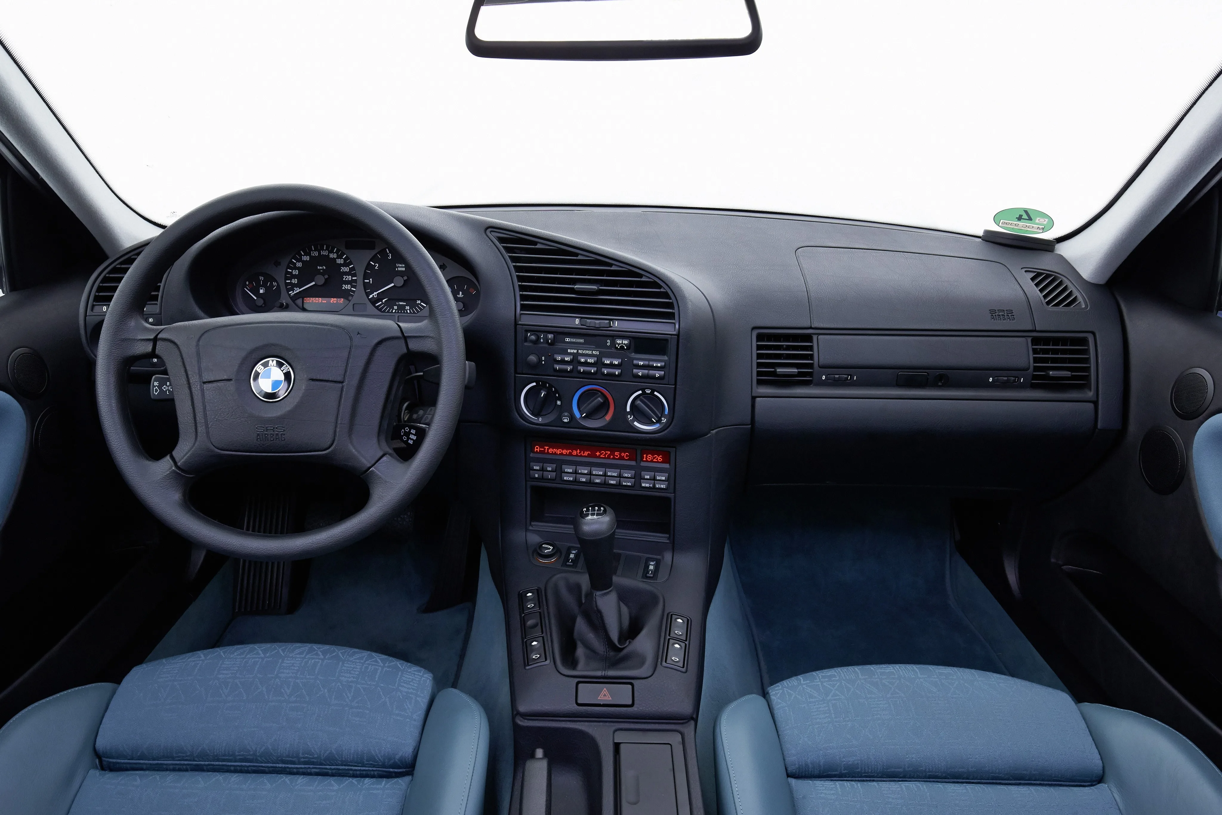 BMW-3-Series-Sedan-E36-767_13.jpeg