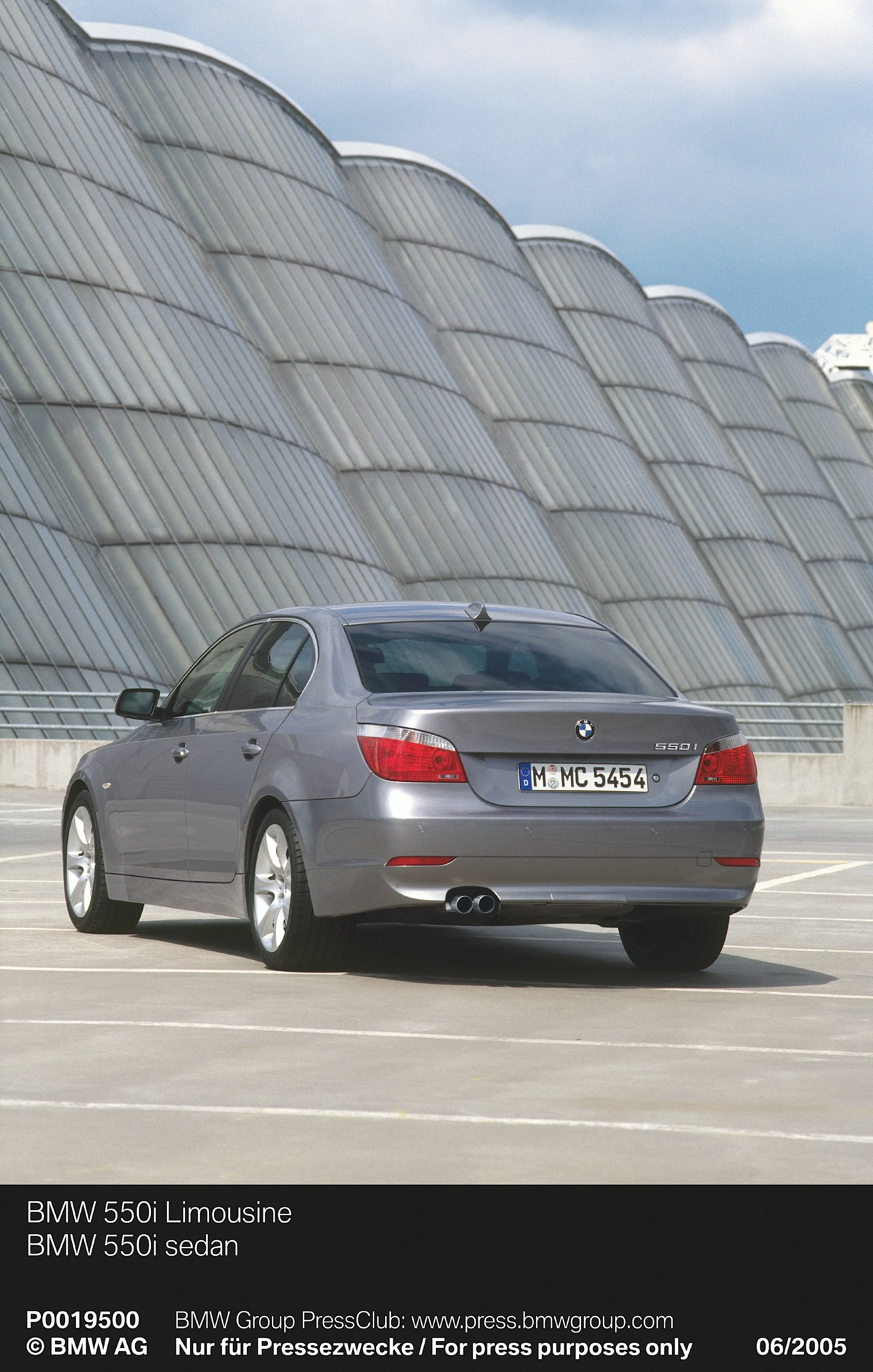 BMW-5-Series-E60-51_66.jpg