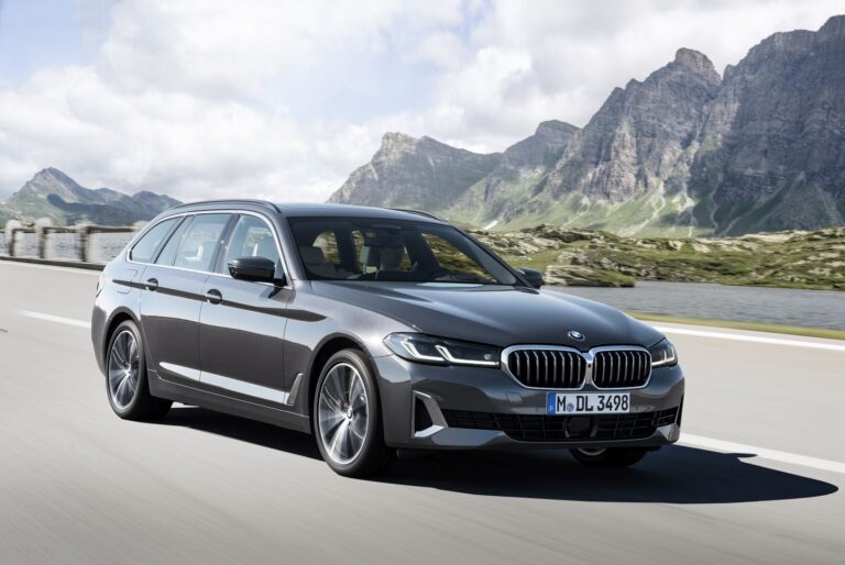 2021 BMW 5-Series Touring