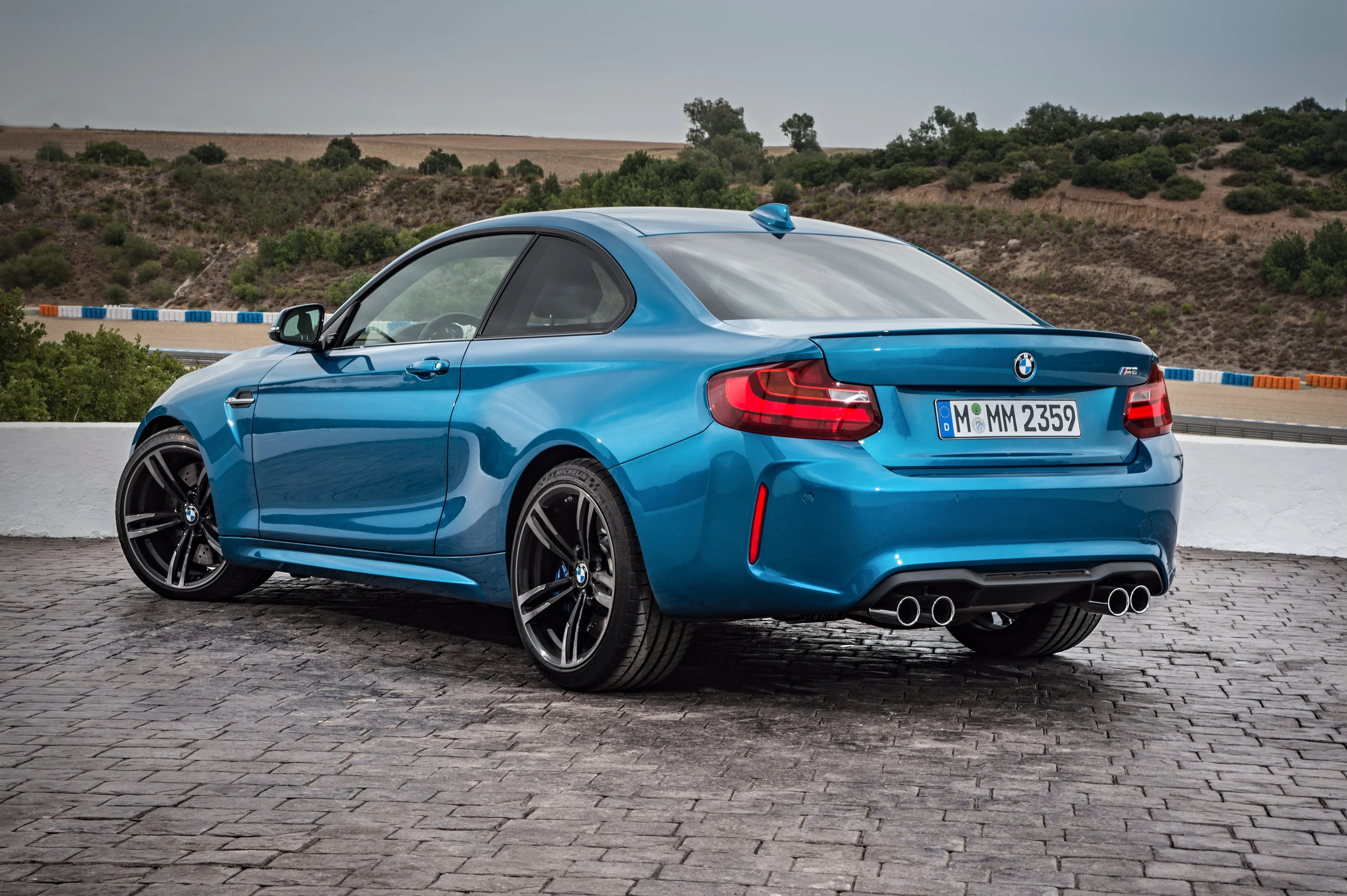 BMW-M2-F87-5529_17-1.jpeg