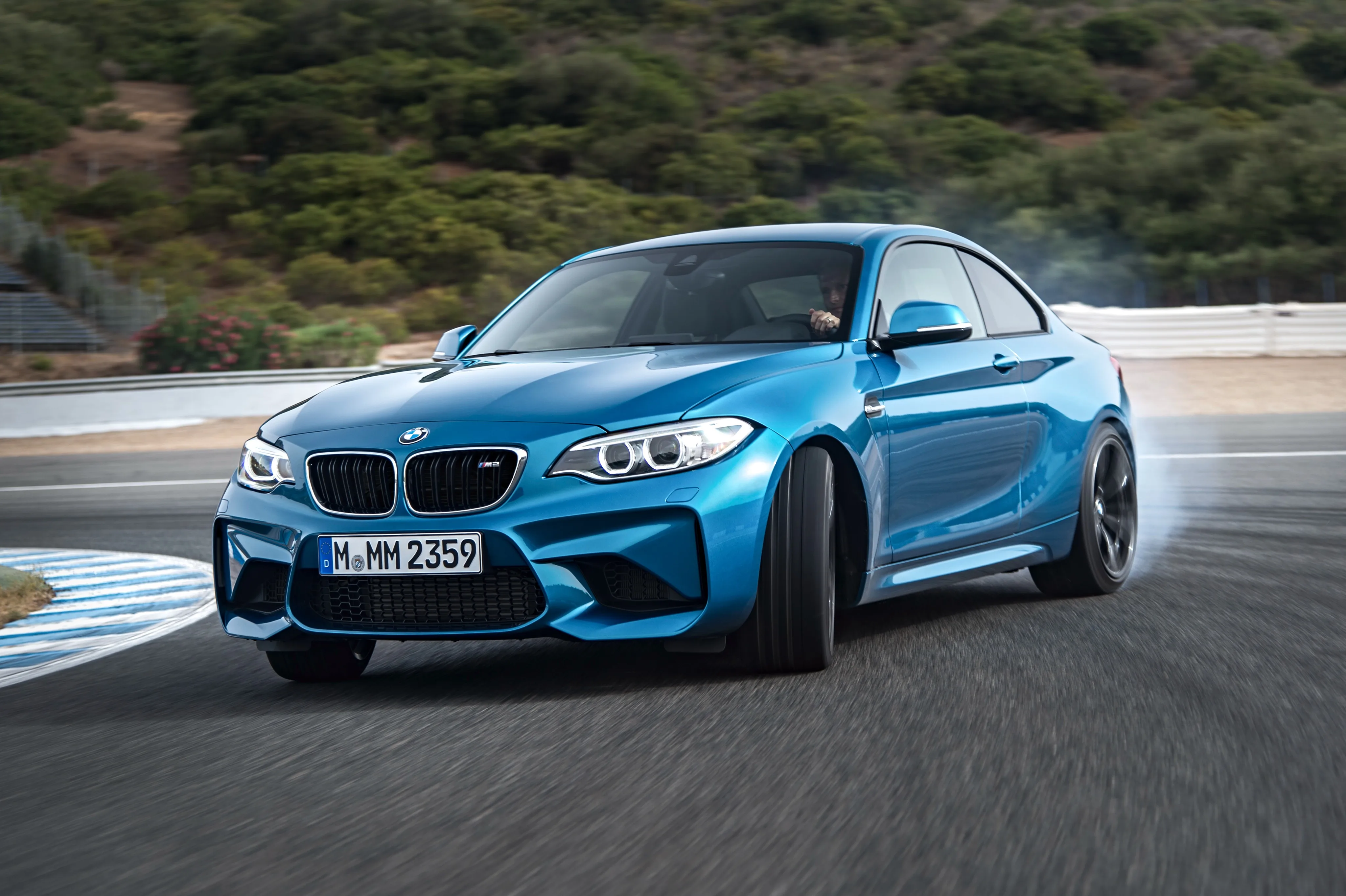 BMW-M2-F87-5529_19-1.jpeg