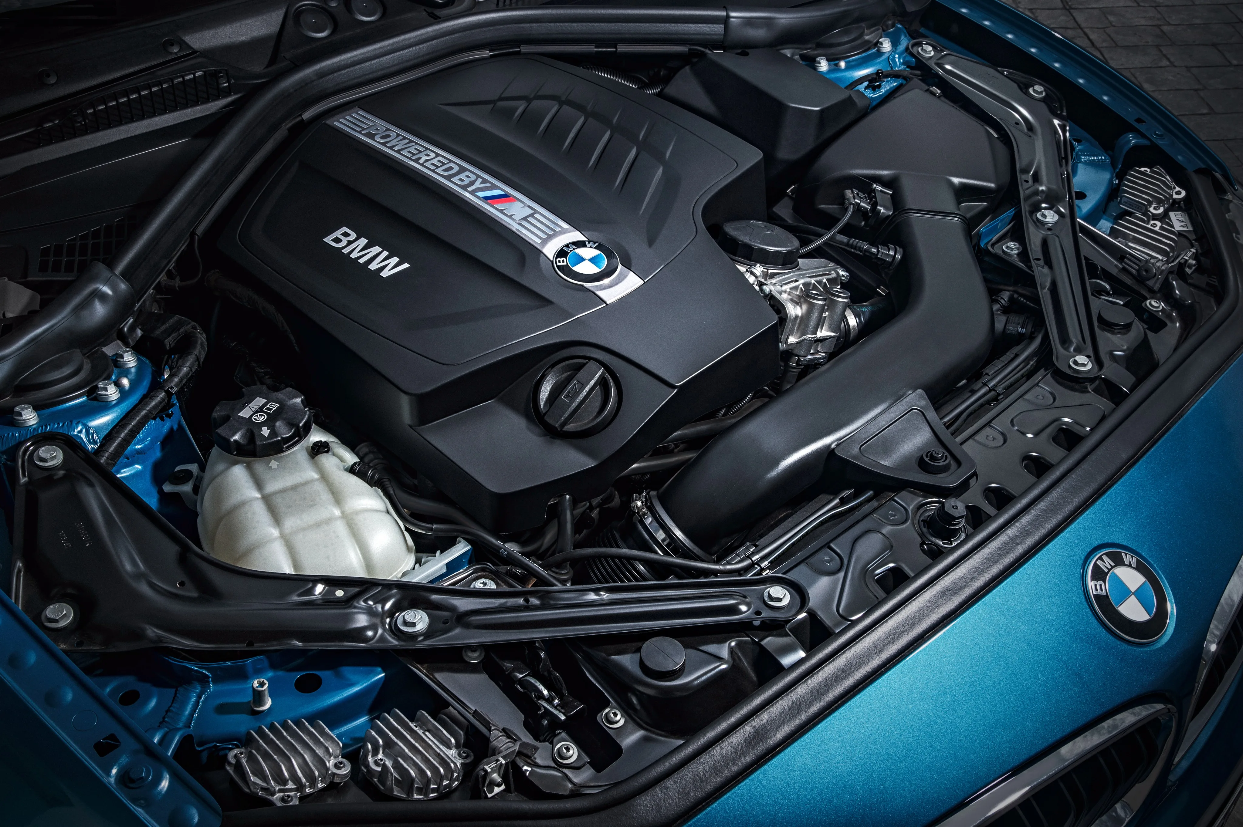 BMW-M2-F87-5529_2.jpeg