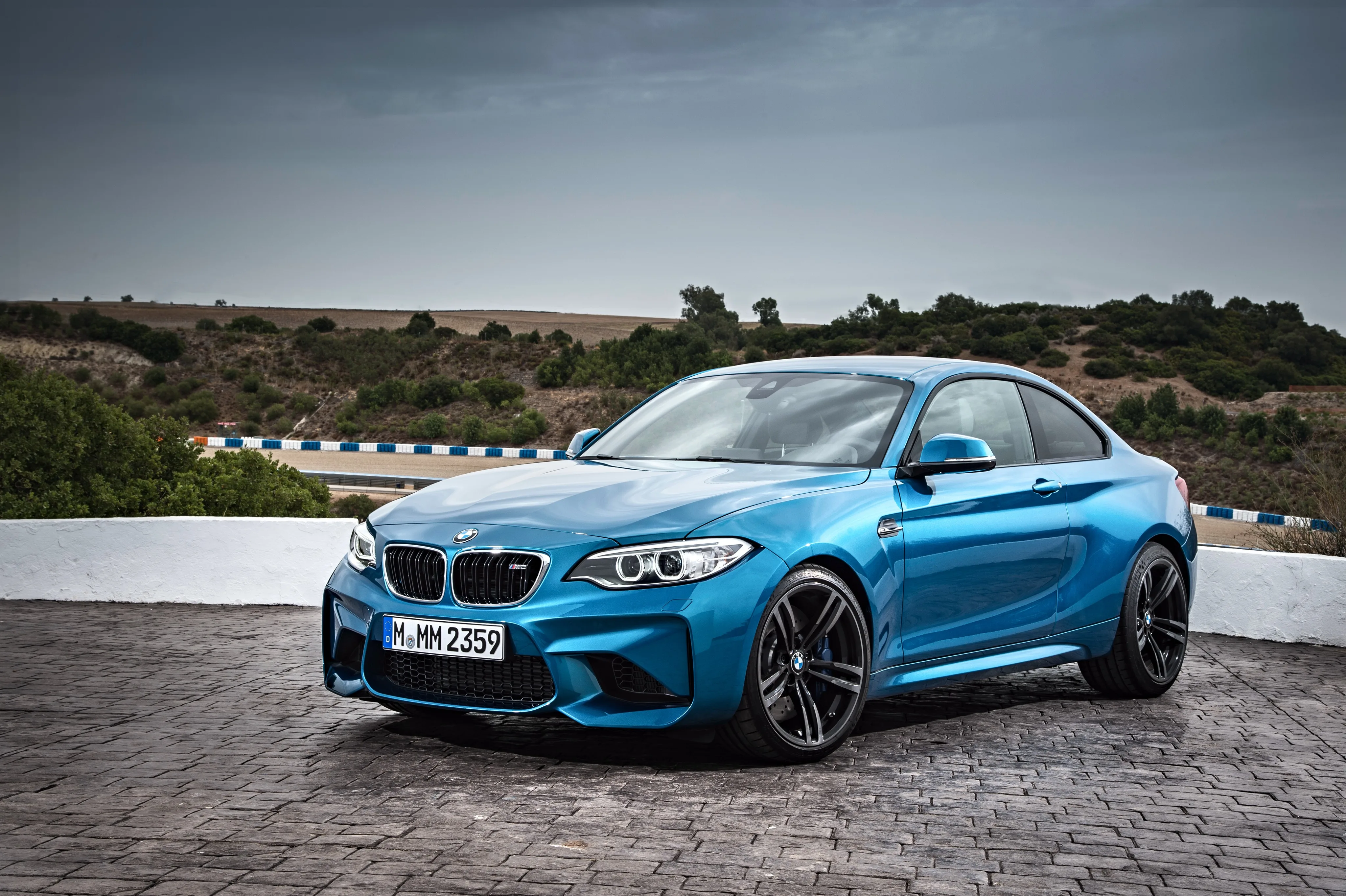 BMW-M2-F87-5529_21-1.jpeg